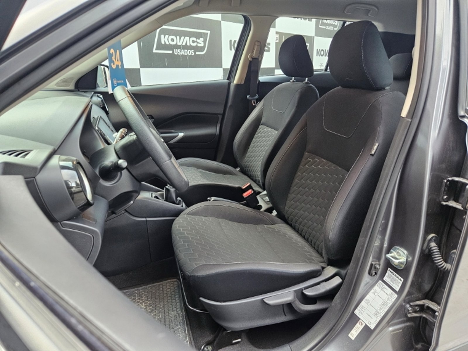 Nissan KICKS 1.6  ADVANCE  MT 2024 - Imagen 14 de 19