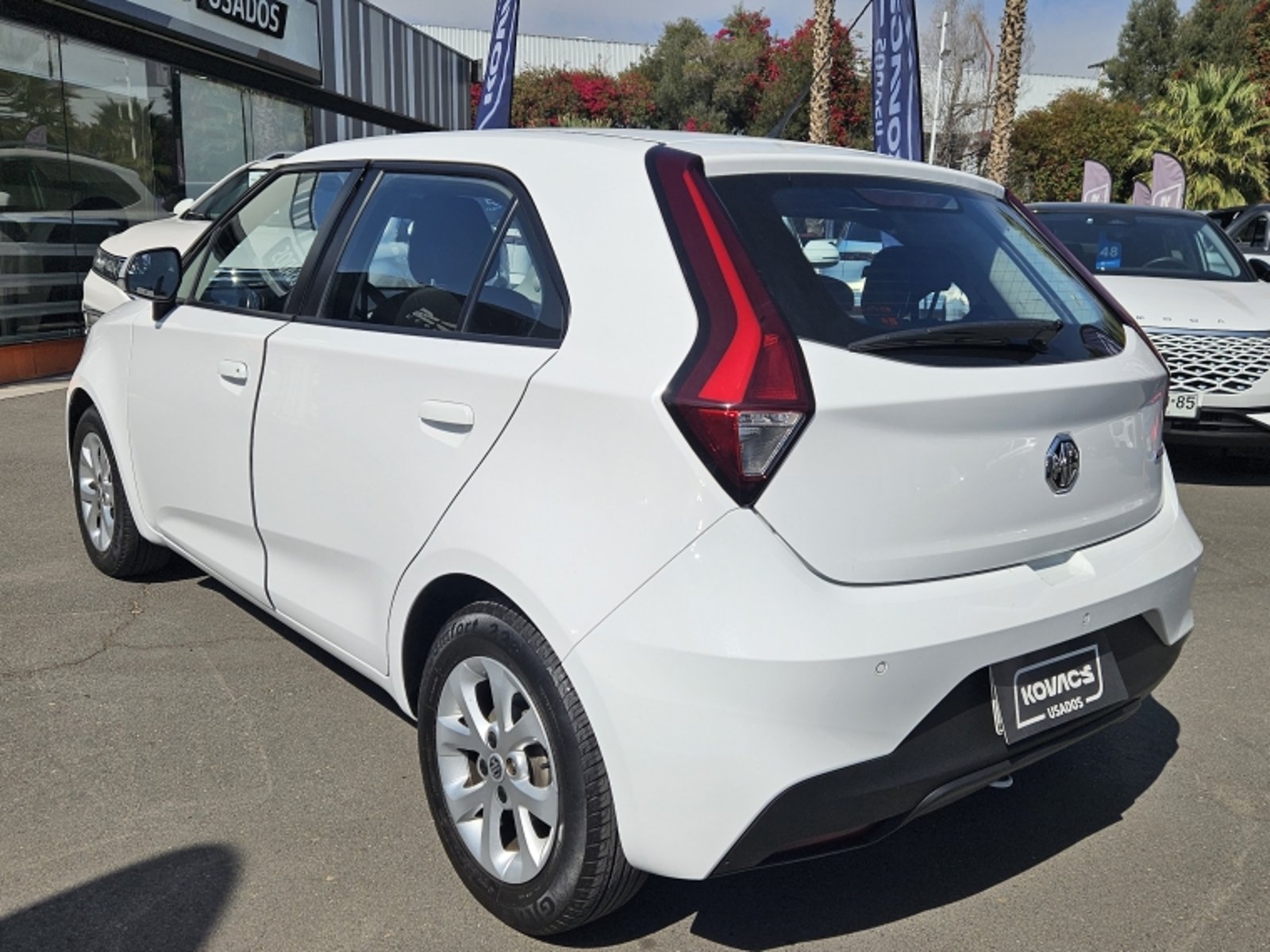MG 3 1.5  COM  AT 2023 - Imagen 6 de 16