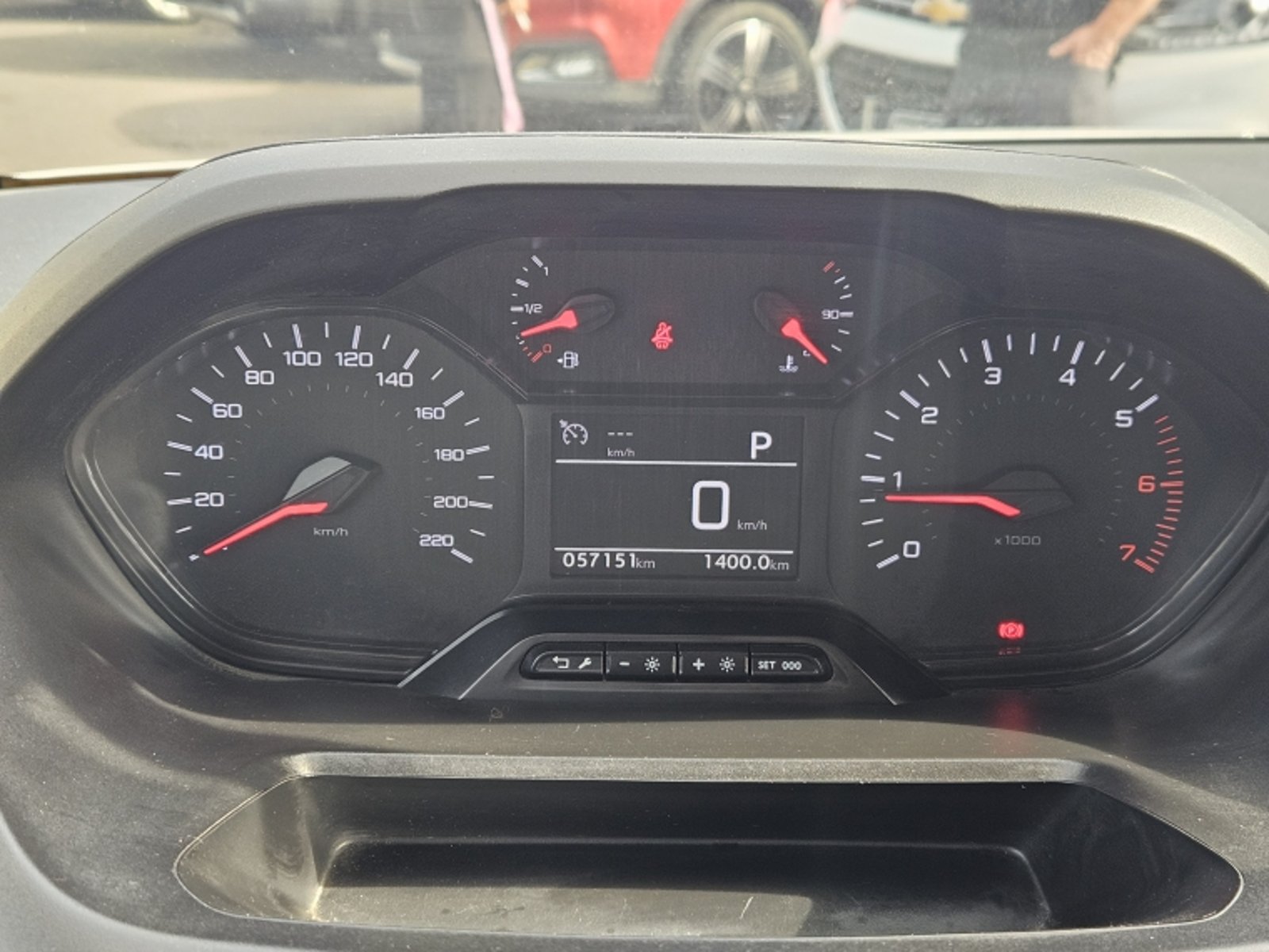 PEUGEOT RIFTER ALLURE BLUEHDI 130 AT DIESEL 2023 - Imagen 18 de 19