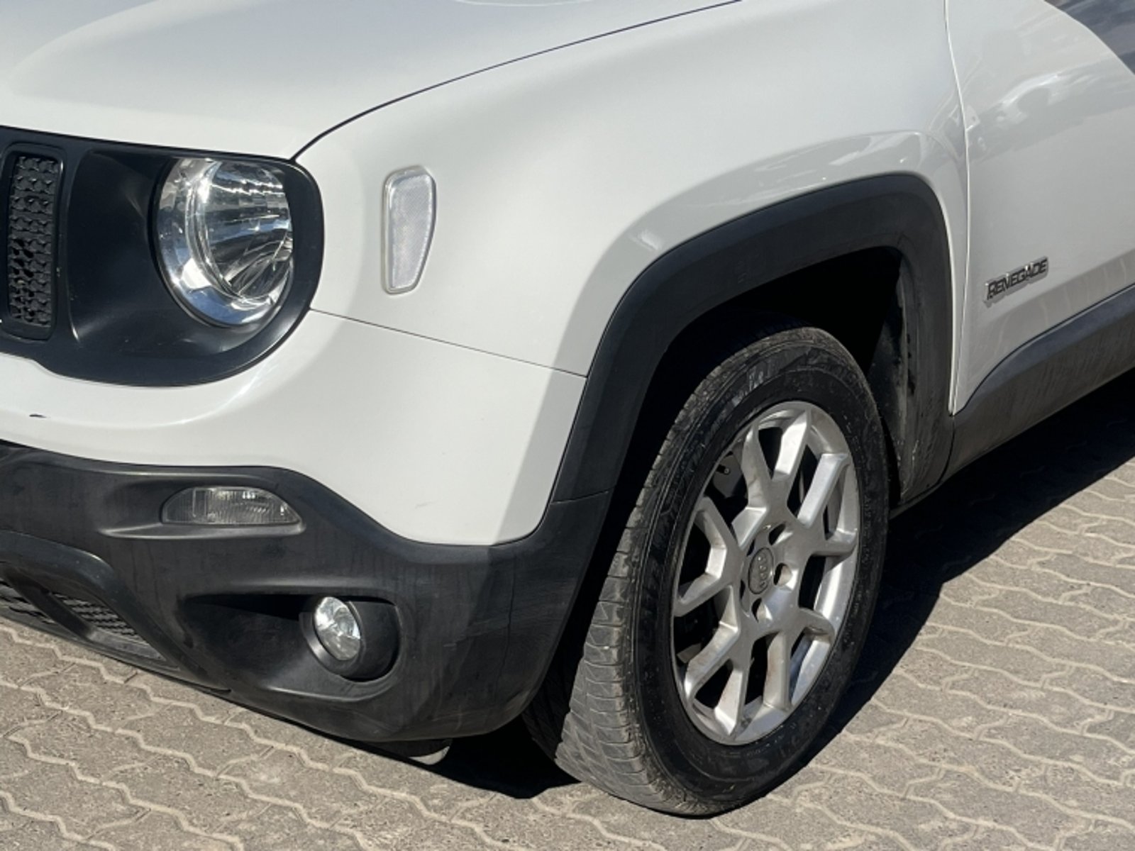 JEEP RENEGADE SPORT LX 1.8 AUT 2021 - Imagen 9 de 20