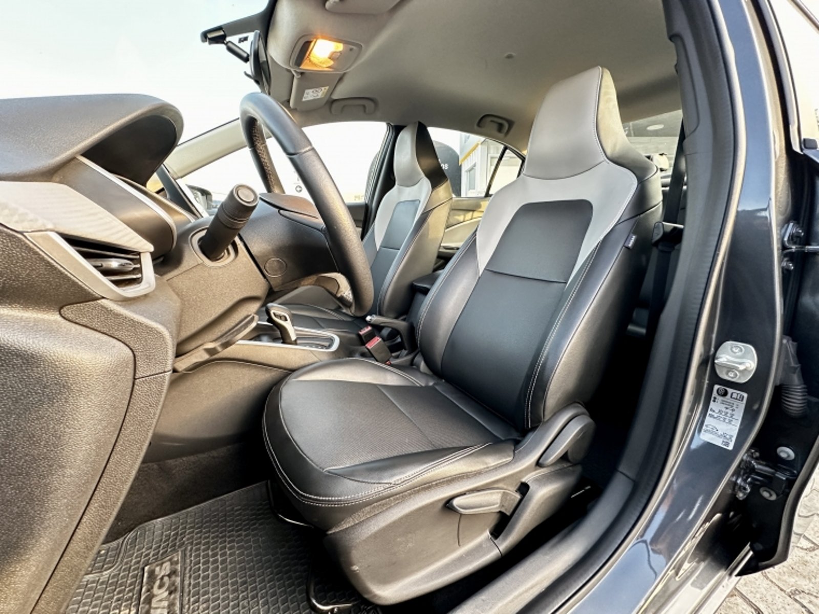CHEVROLET ONIX ONIX NB PREMIER 1.0T AUT 2024 - Imagen 9 de 20