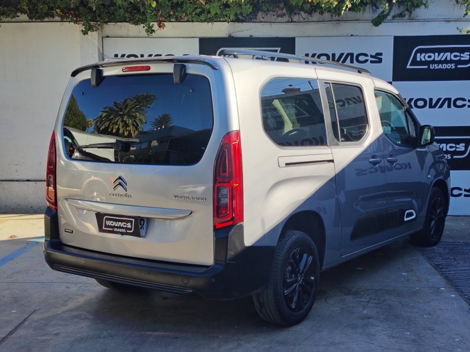 Citroën BERLINGO NEW BERLINGO 3 1.5 AUT 2023 - Foto 5 de 18