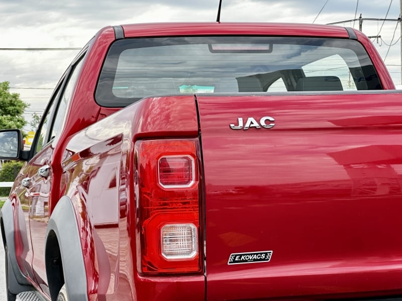 JAC T8 2.0 COMFORT MT 4X2 2023 - Imagen 8 de 19