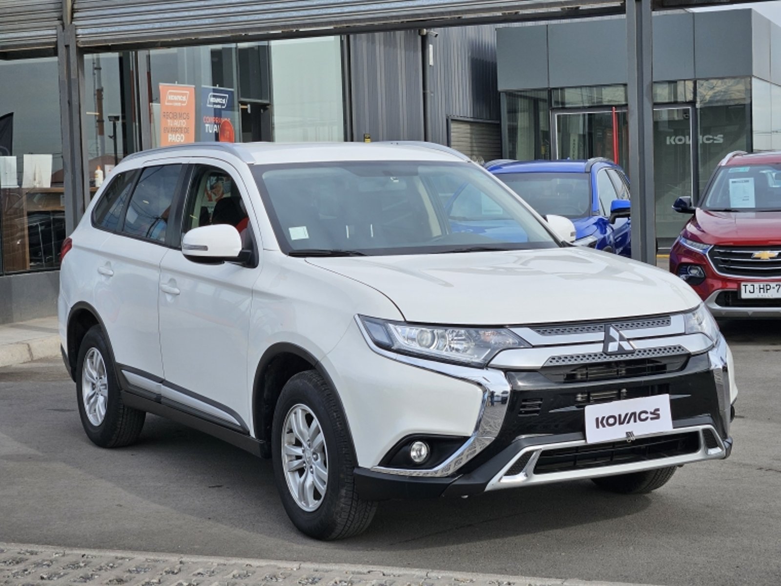 Mitsubishi OUTLANDER GLX AT 4X2 2.0 2023 - Foto 3 de 20