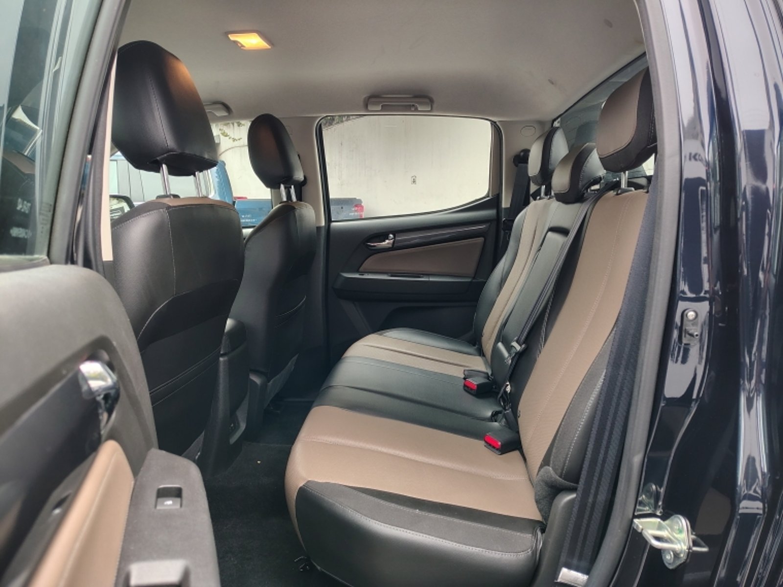 CHEVROLET COLORADO 2.8   HIGH COUNTRY AT   4X4  DIESEL 2025 - Imagen 5 de 20