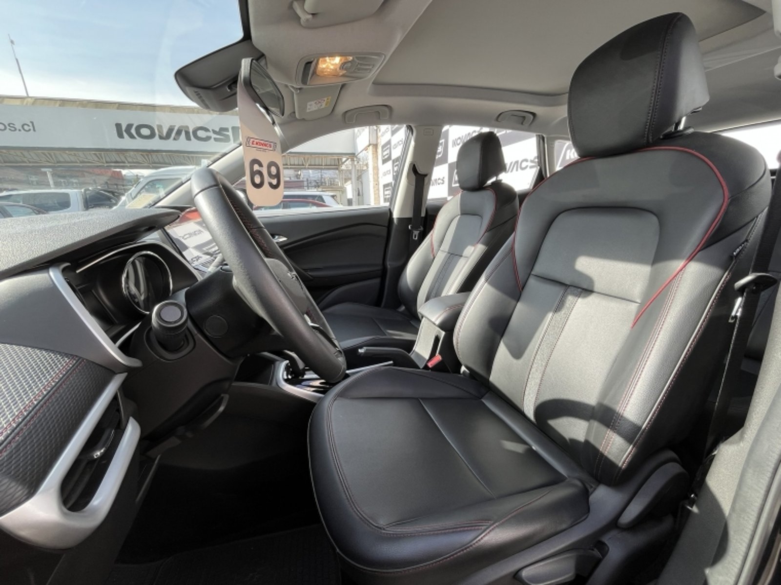 CHEVROLET TRACKER 1.2  RS AT 2025 - Imagen 13 de 20