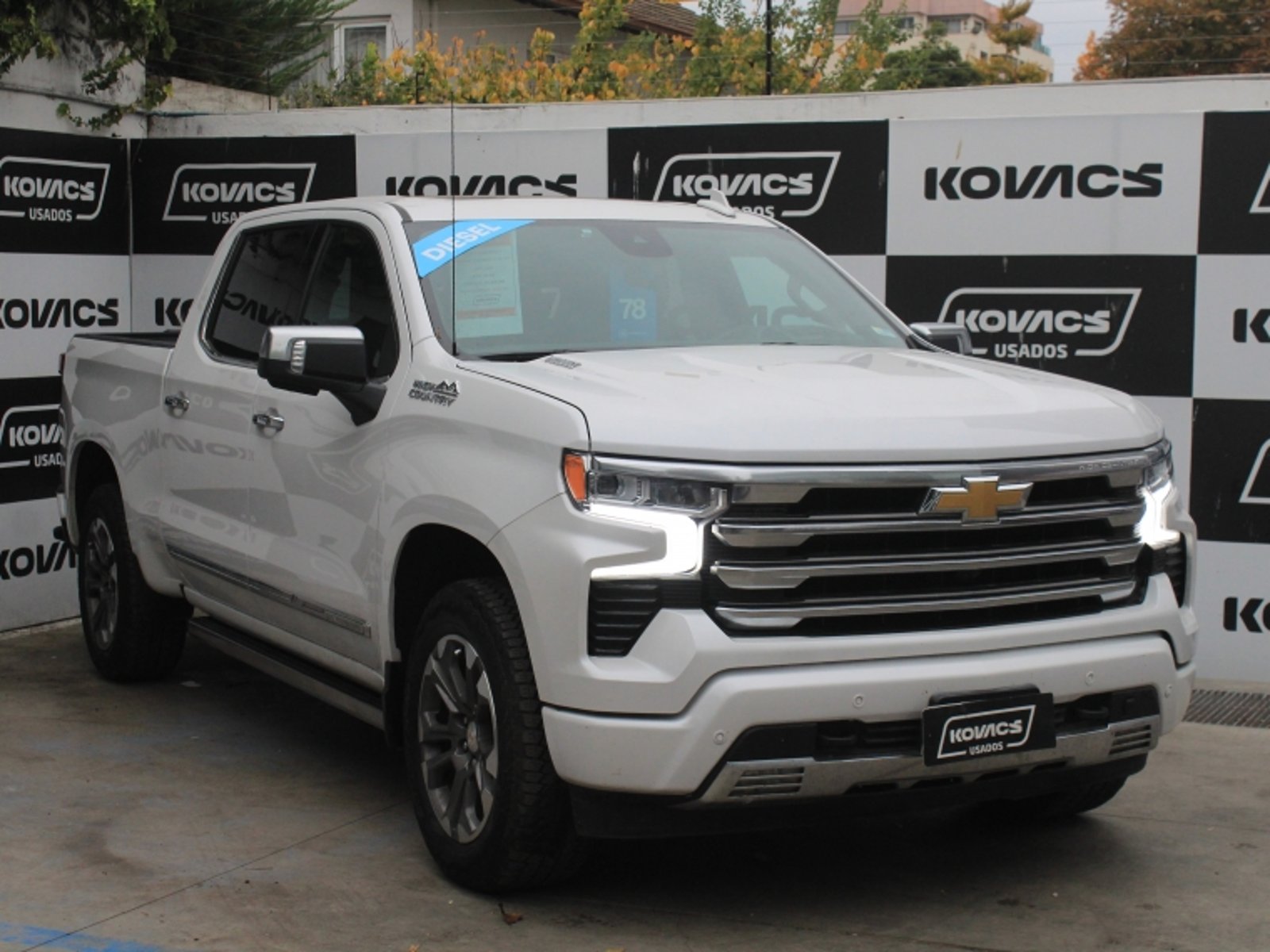 CHEVROLET SILVERADO 3.0 TD HIGH CONTRY AT 4X4 DIESEL 2025 - Imagen 4 de 20
