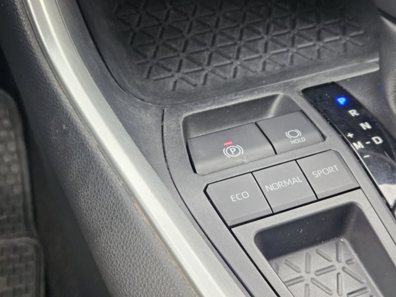 Toyota RAV4 2.0 XLE SAFETY SENSE AT 2023 - Imagen 14 de 20
