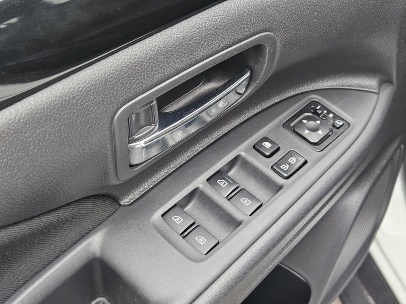 MITSUBISHI OUTLANDER GLX AT 4X2 2.0 2023 - Imagen 14 de 20