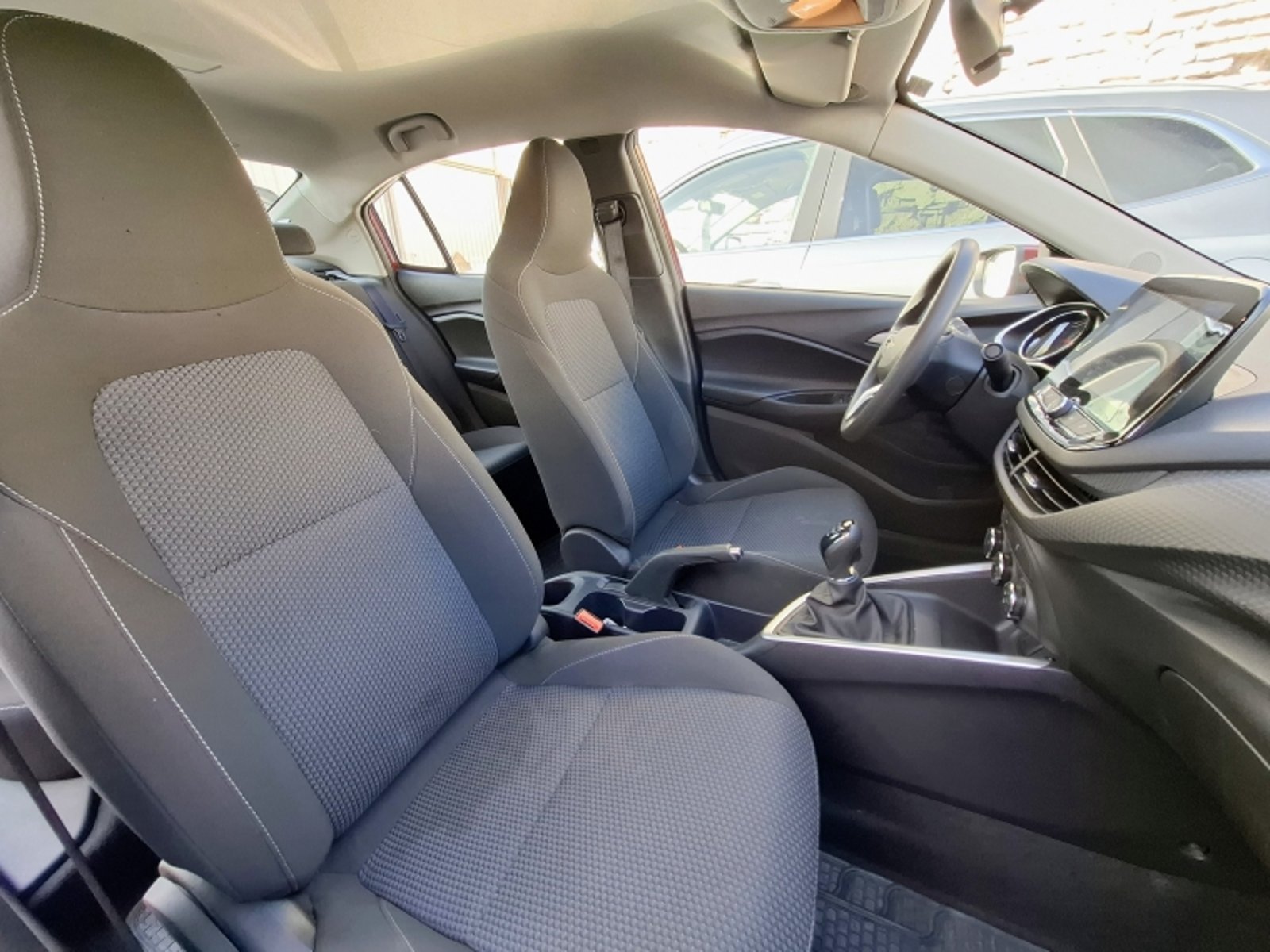 CHEVROLET ONIX LTZ MT 2024 - Imagen 17 de 20