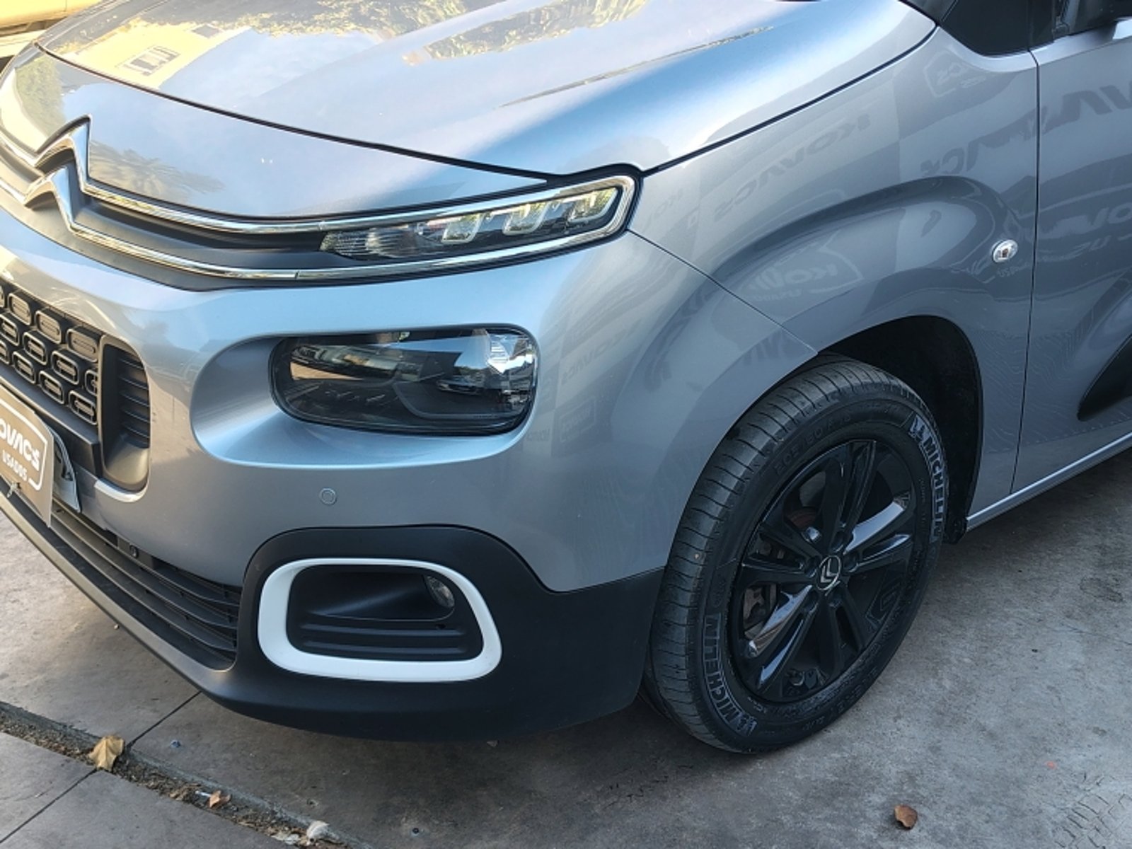 Citroën BERLINGO NEW BERLINGO 3 1.5 AUT 2023 - Foto 2 de 18