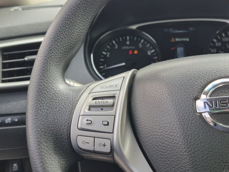 Nissan X-TRAIL SENSE CVT AT 2.5 2017 - Imagen 16 de 19