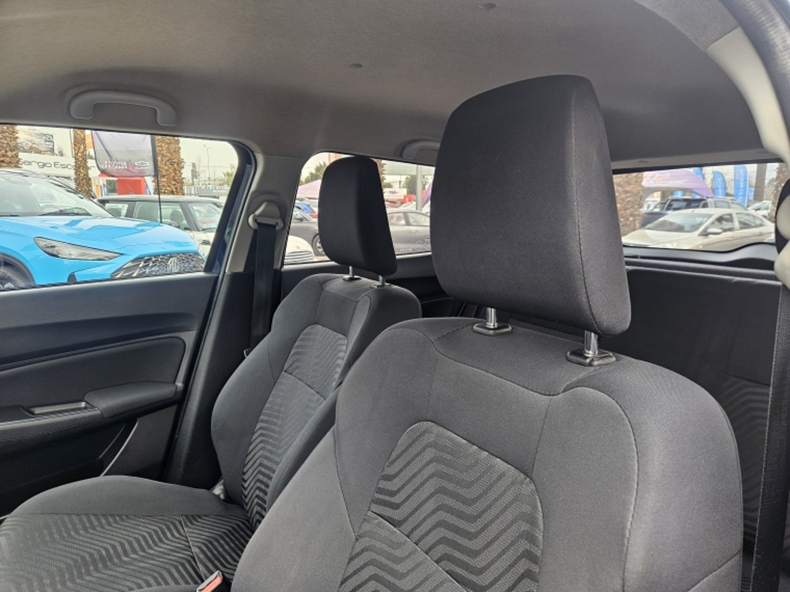Suzuki SWIFT GLX 1.2 MT 2023 - Imagen 15 de 20