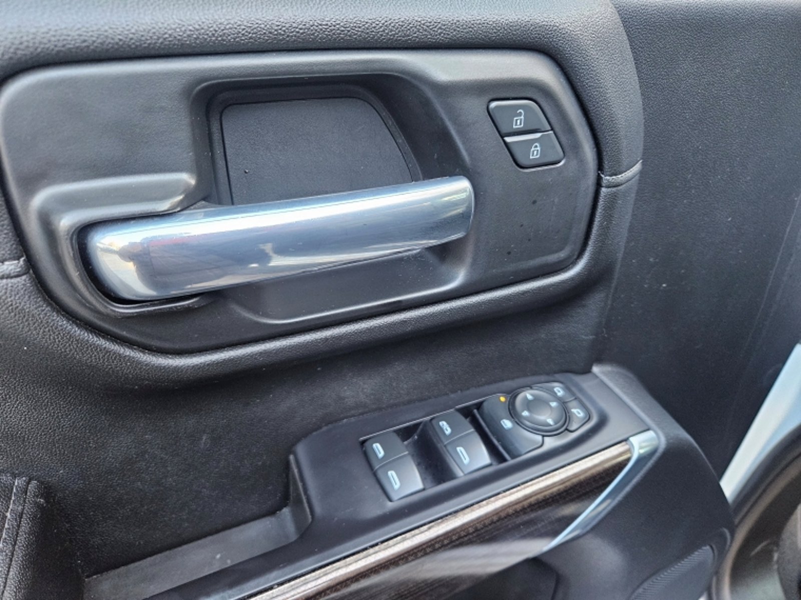 CHEVROLET SILVERADO 5.3 CC LT TB AT  4X4 2022 - Imagen 13 de 18