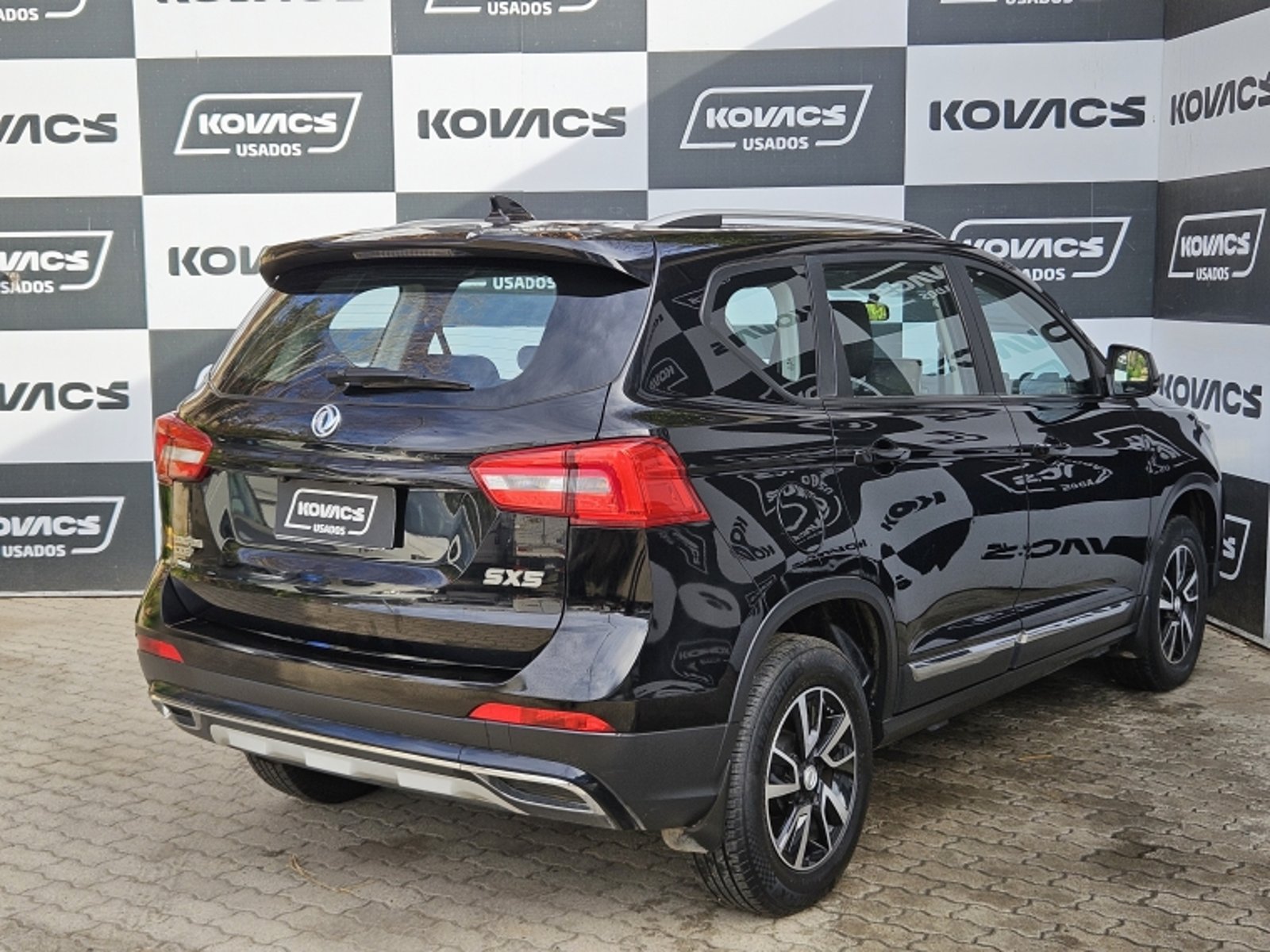 Dongfeng JOYEAR 1.6 LUXURY MT SX5 2022 - Foto 5 de 18