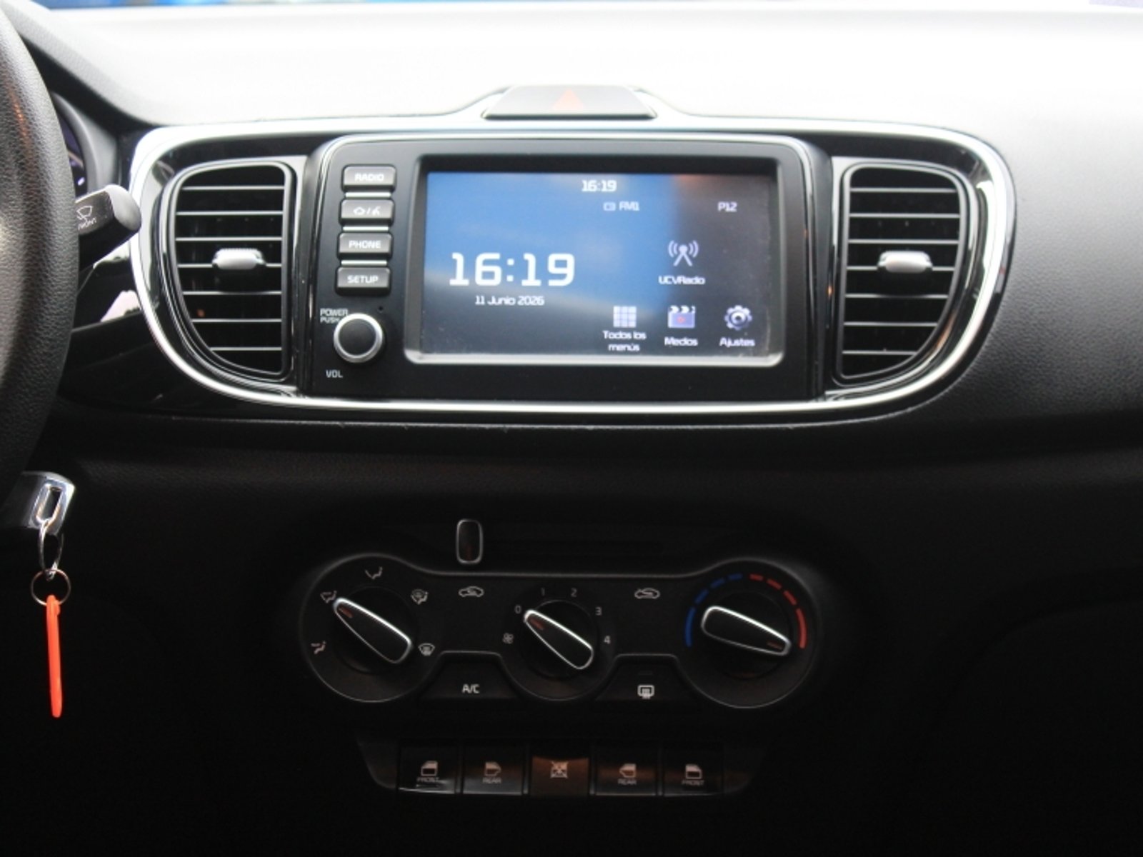KIA SOLUTO 1.4  LX MT 2024 - Imagen 7 de 18