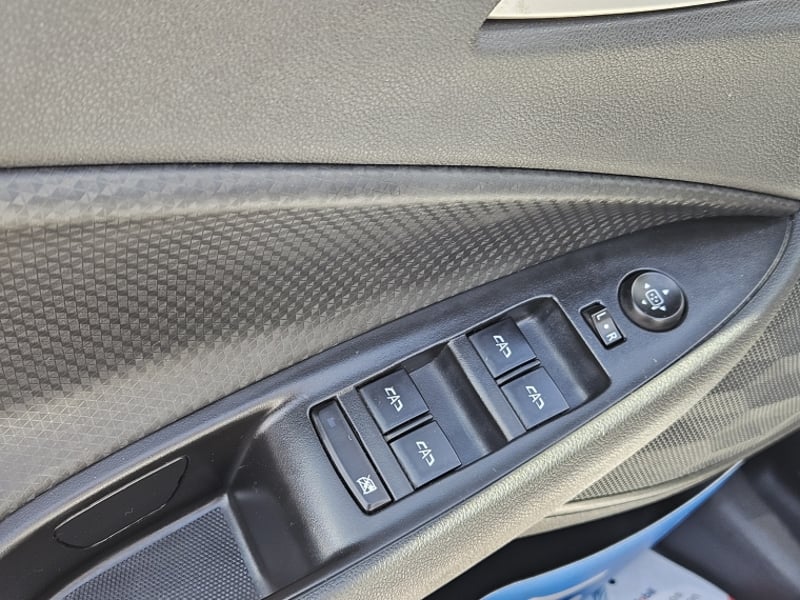 Chevrolet ONIX ONIX SEDAN 1.2L LS MT 2023 - Imagen 19 de 20