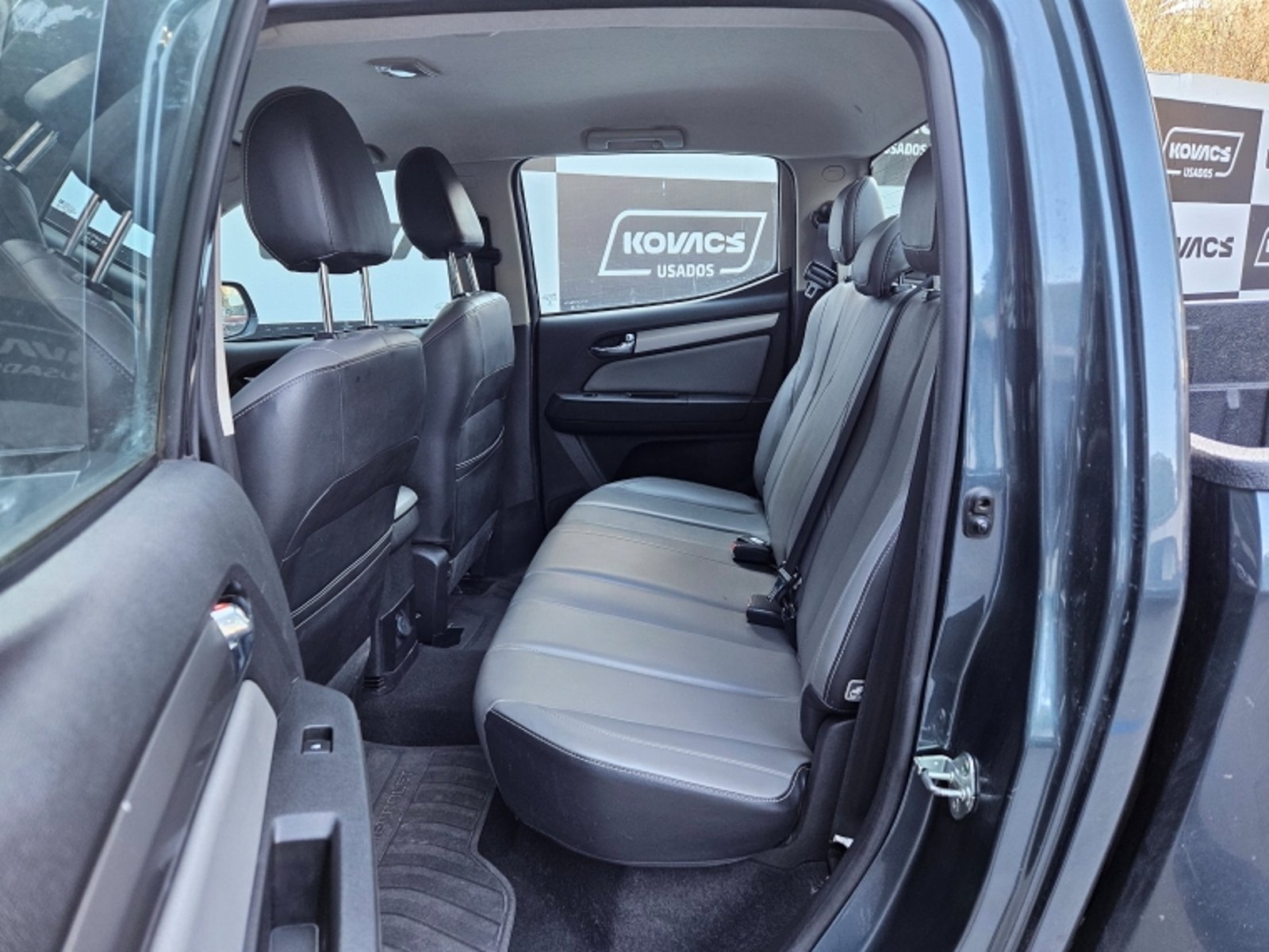Chevrolet COLORADO 2.8 LTZ AT 4X4  DIESEL 2023 - Imagen 8 de 13