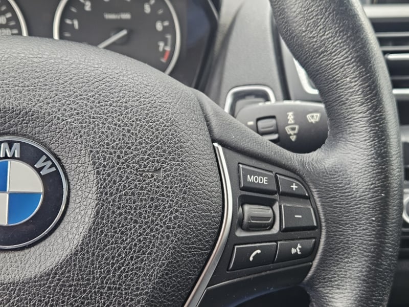 BMW 118 1.5 I 5 PUERTAS LCI AT 2017 - Imagen 16 de 20
