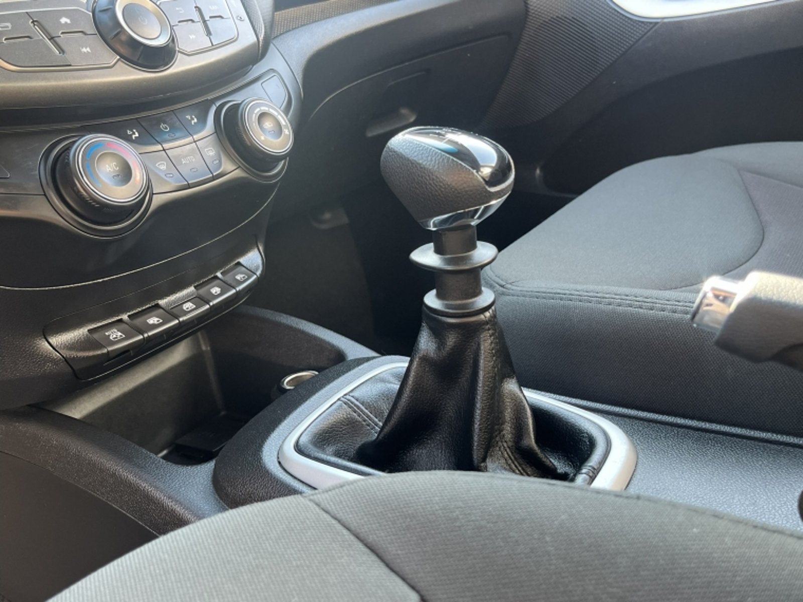 CHEVROLET SAIL LT SMART MT 2022 - Imagen 12 de 20