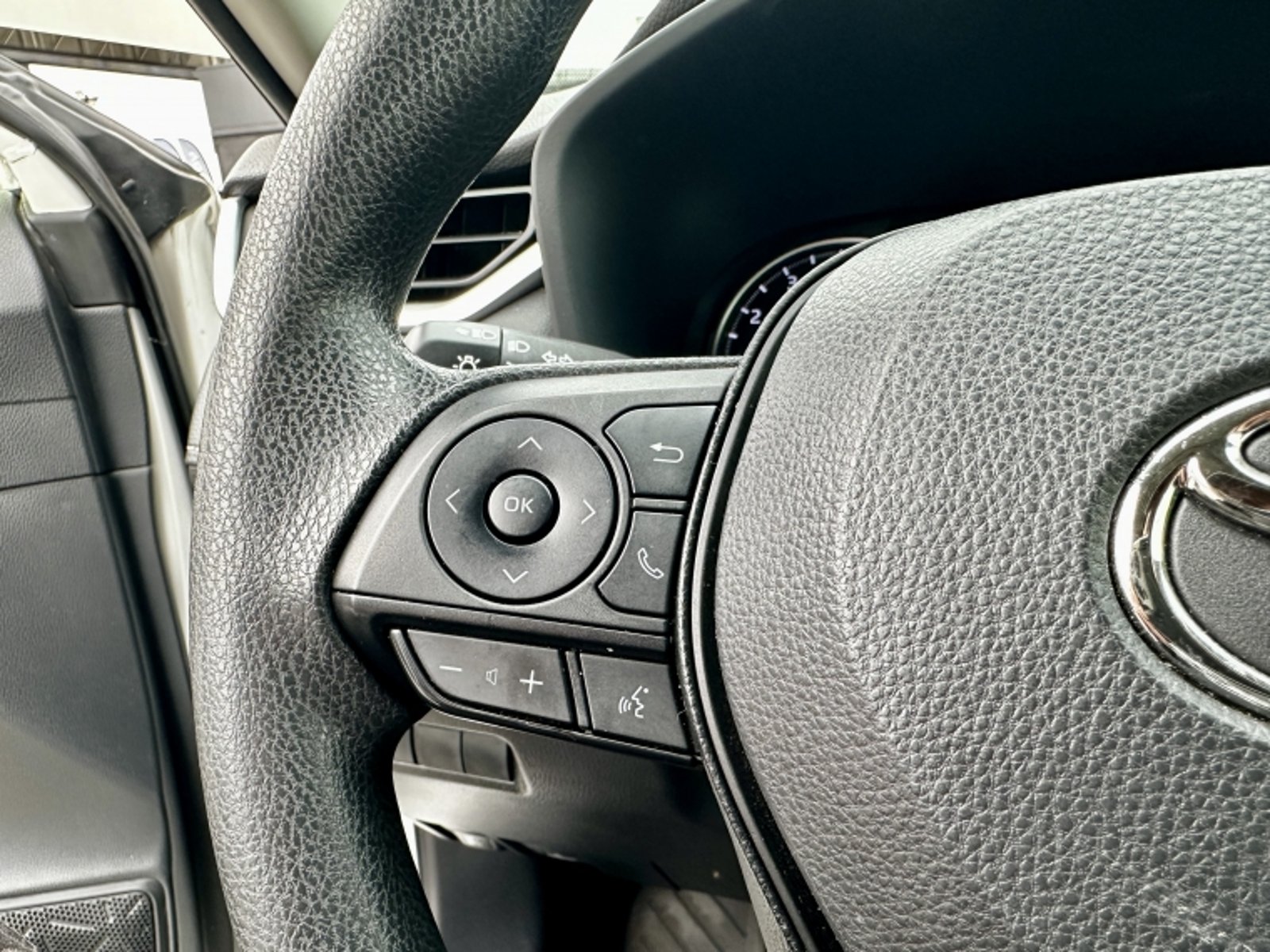 TOYOTA RAV4 2.0 LE AT 2024 - Imagen 12 de 20