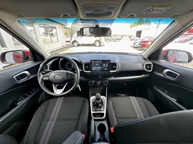 Hyundai VENUE 1.6 QX PLUS MT 2021 - Imagen 18 de 18