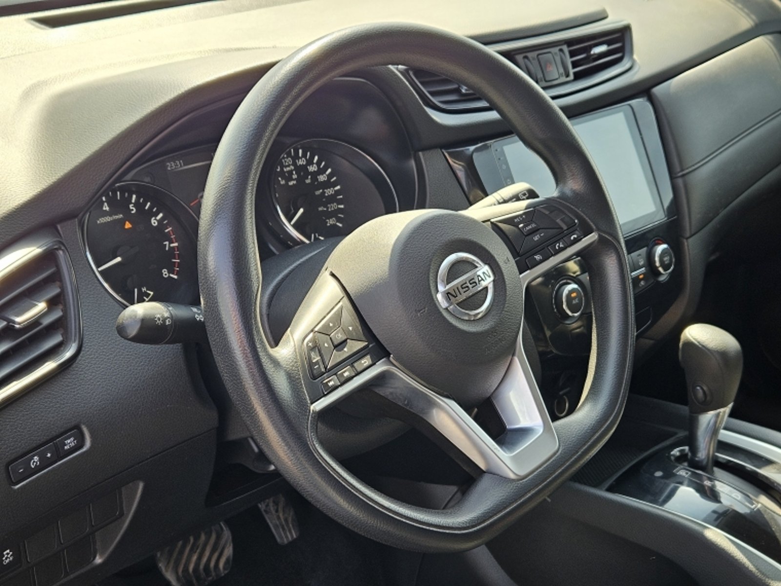 NISSAN X-TRAIL 2.5 SENSE CVT AT 2018 - Imagen 16 de 20