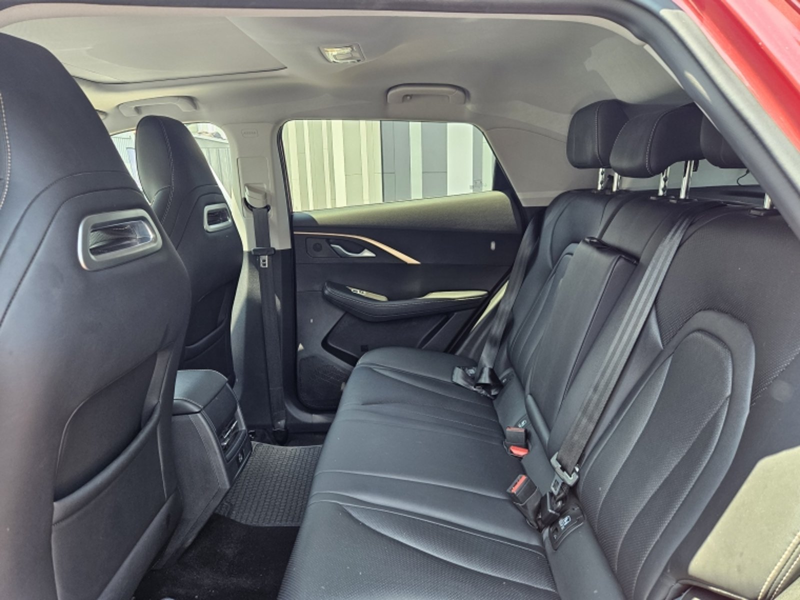 OMODA C5 1.6T PRESTIGE 2024 - Imagen 8 de 20