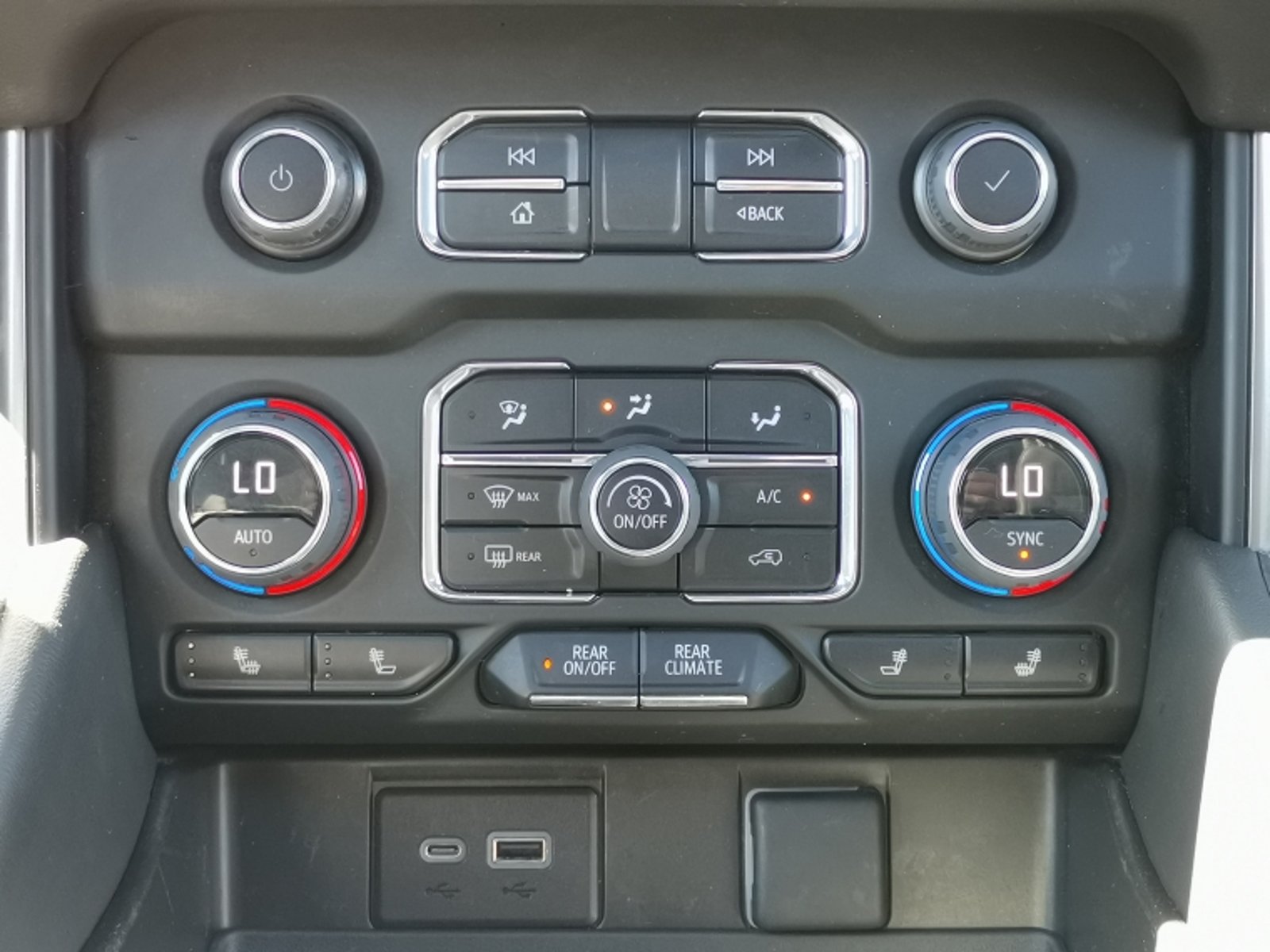 CHEVROLET TAHOE 5.3 Z71 AT 4X4 2023 - Imagen 14 de 20