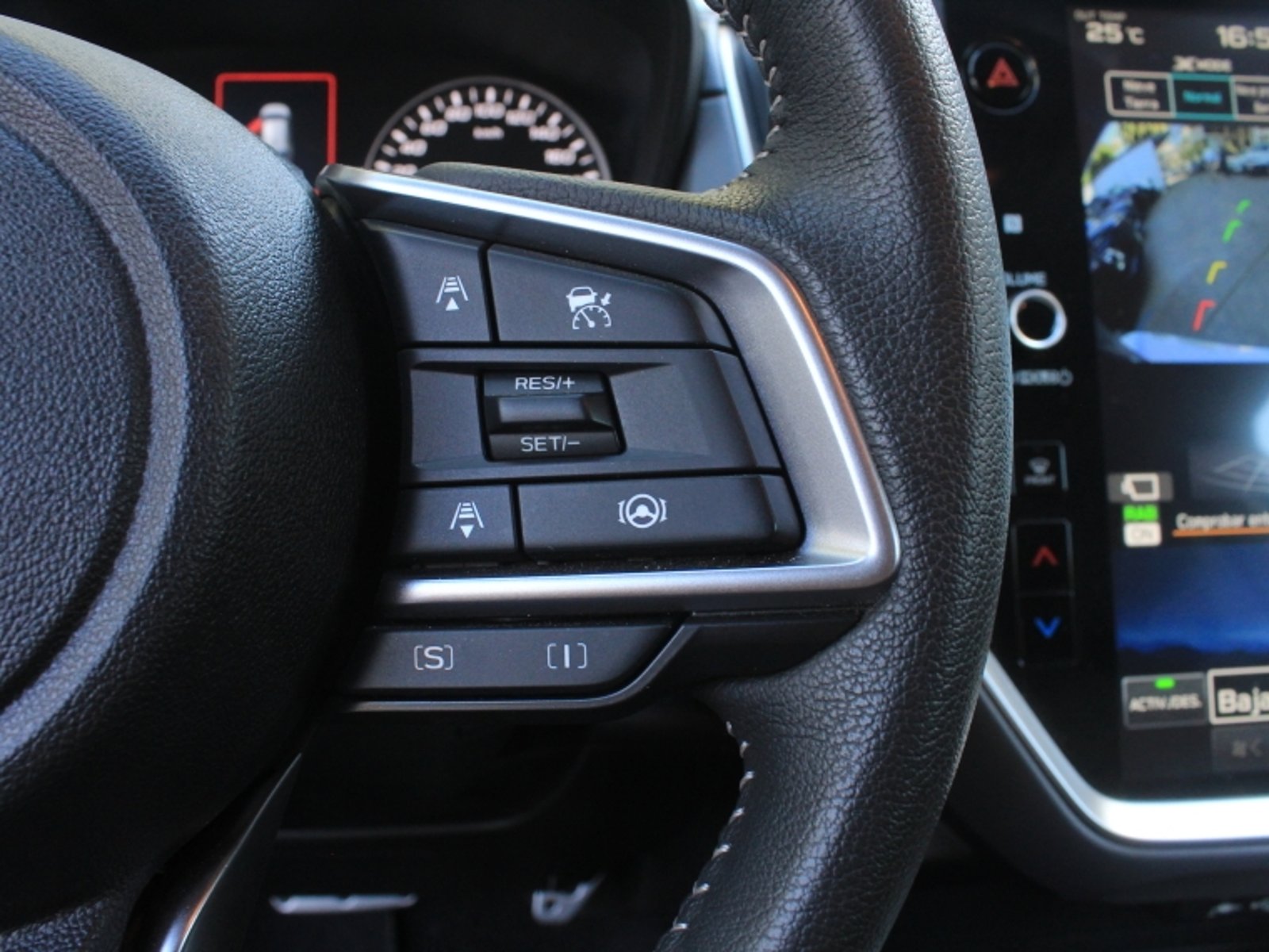 SUBARU CROSSTREK 2.0  4X4  AUT 2025 - Imagen 18 de 19