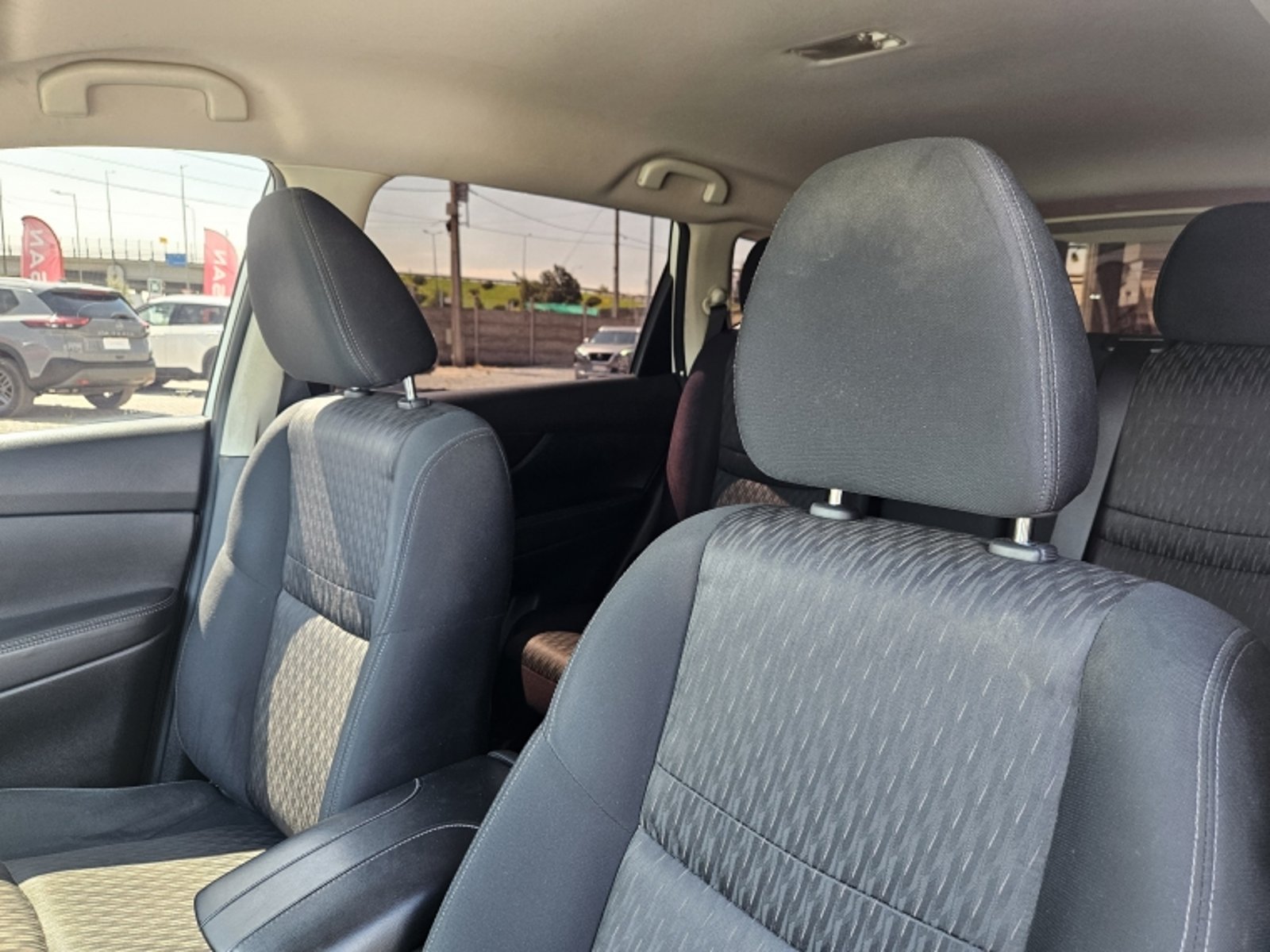 NISSAN X-TRAIL 2.5 SENSE 2ROW AT 4X2 2023 - Imagen 11 de 20