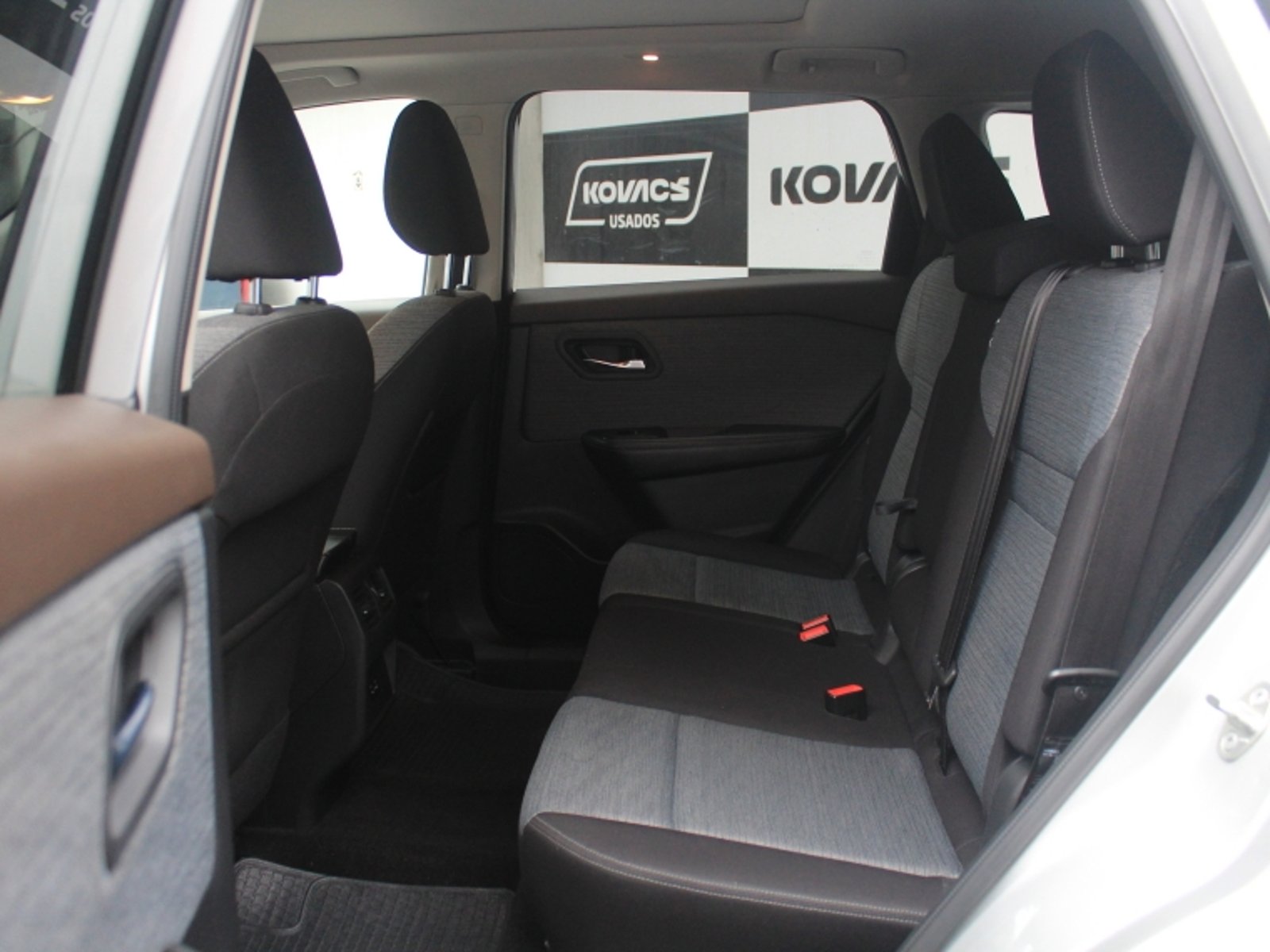 NISSAN X-TRAIL ADVANCE 3ROW AT 2.5 2024 - Imagen 5 de 20