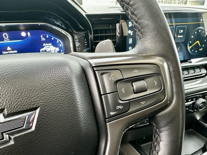 Chevrolet SILVERADO 6.2 AUT 2024 - Imagen 13 de 20
