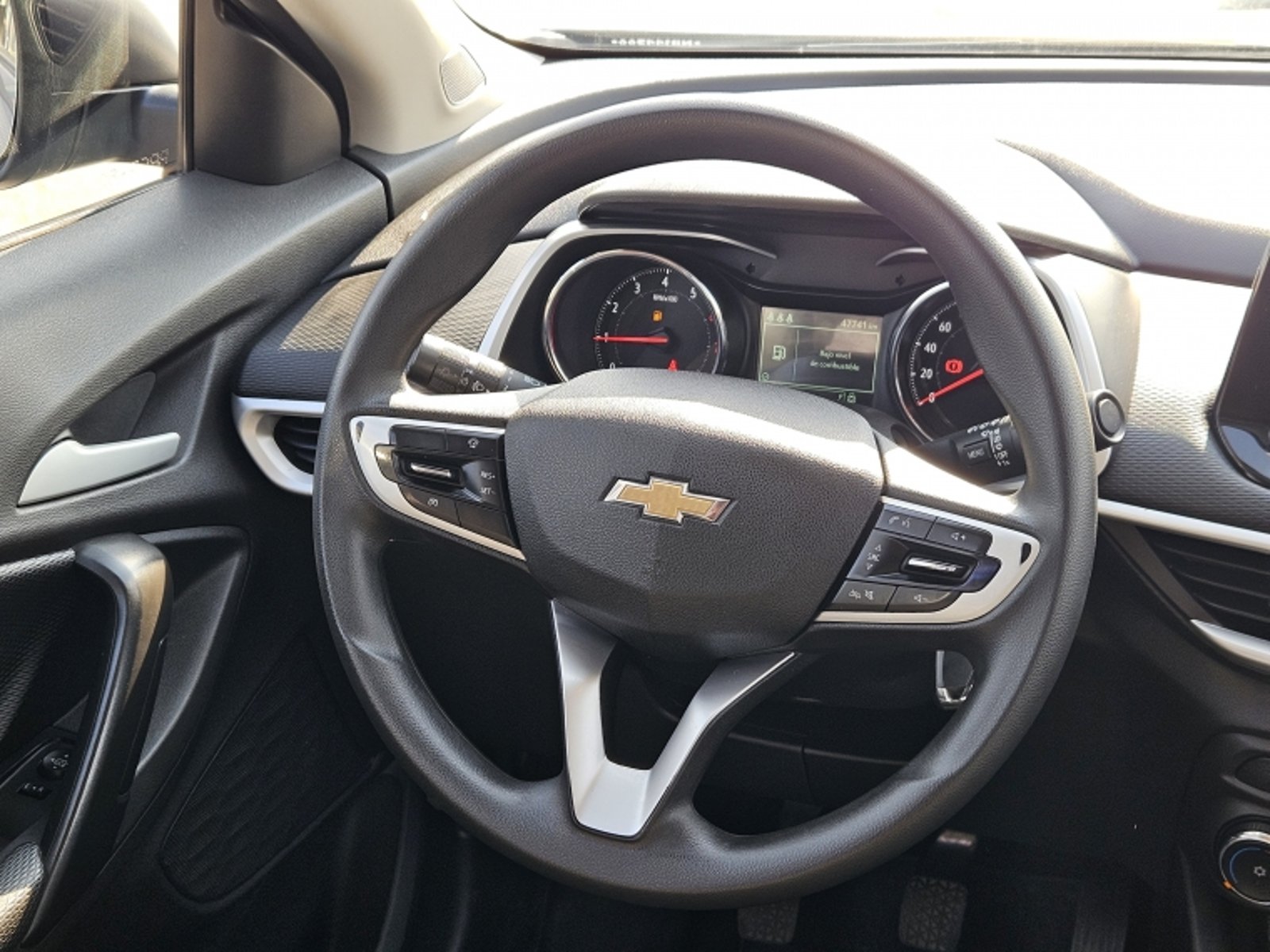 CHEVROLET TRACKER LS MT 1.2 2022 - Imagen 11 de 20