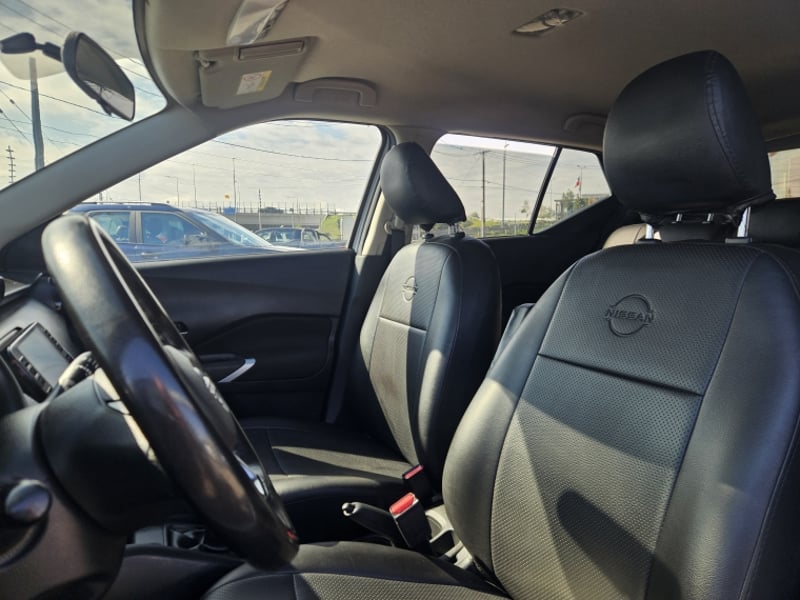 Nissan KICKS 1.6 ADVANCE MT 2024 - Imagen 13 de 19