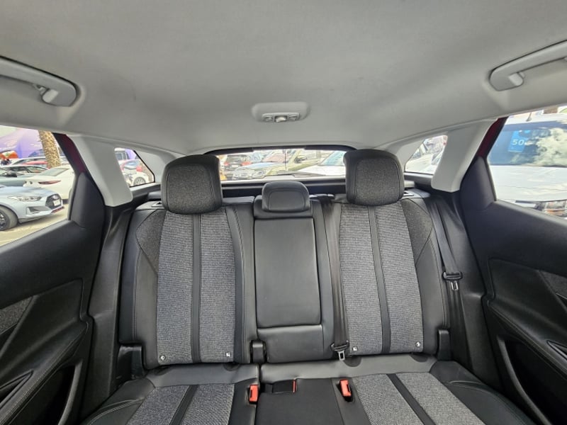 Peugeot 3008 3008 BLUE HDI 130 EAT8 1.5 AUT 2021 - Imagen 14 de 20