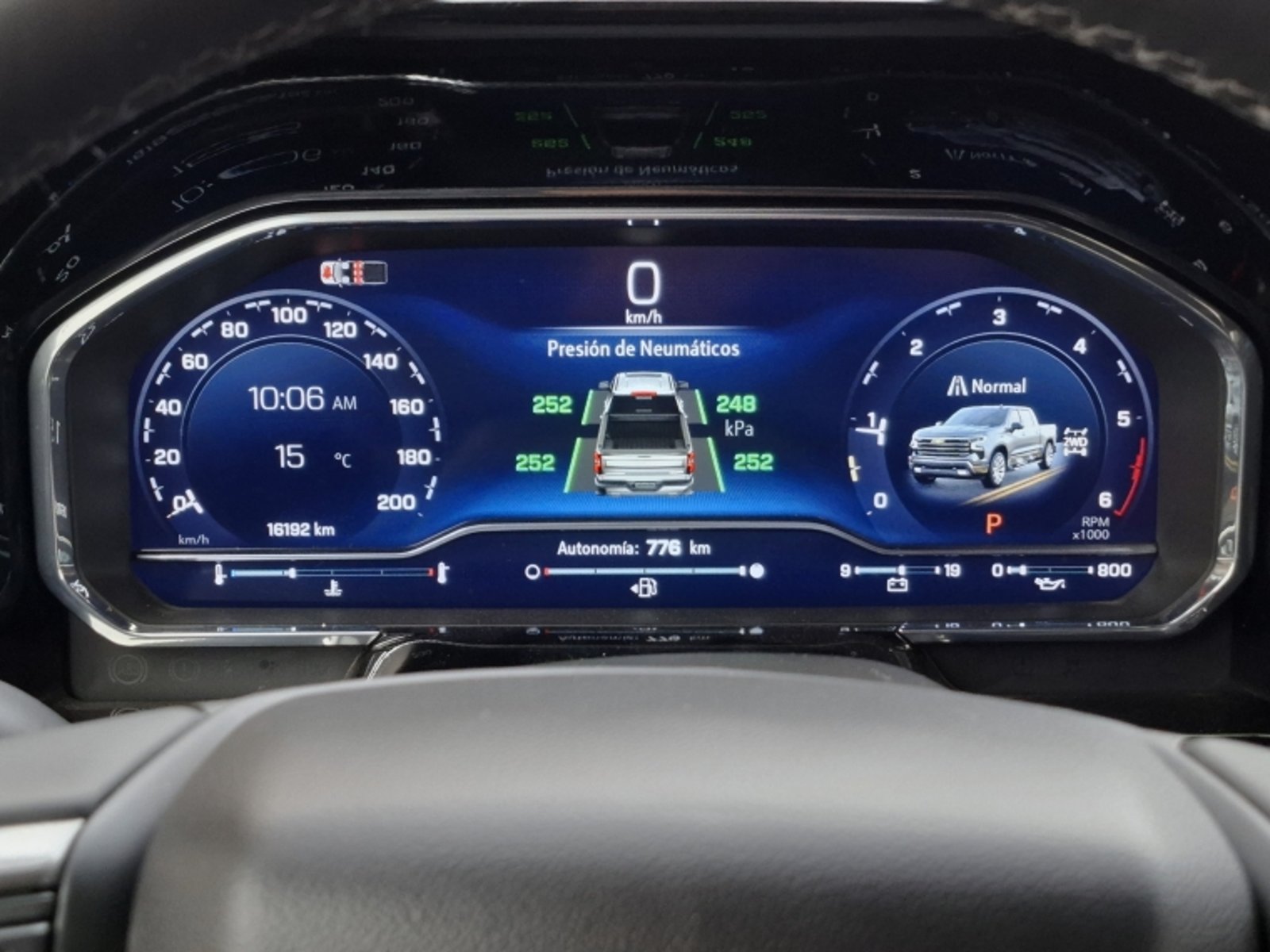 CHEVROLET SILVERADO HIGH COUNTRY 2025 - Imagen 13 de 20