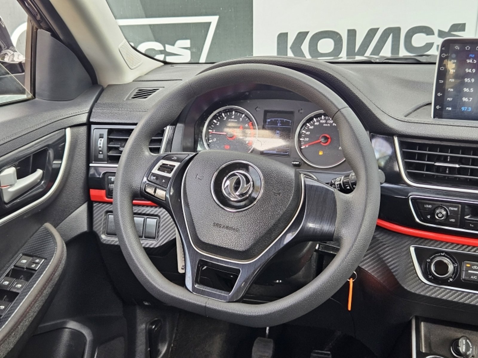 Dongfeng JOYEAR 1.6 LUXURY MT SX5 2022 - Imagen 11 de 18