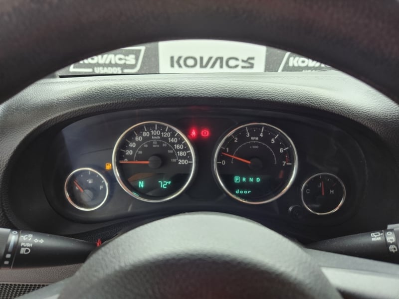 Jeep WRANGLER UNLIMITED 4X4 2014 - Imagen 18 de 20