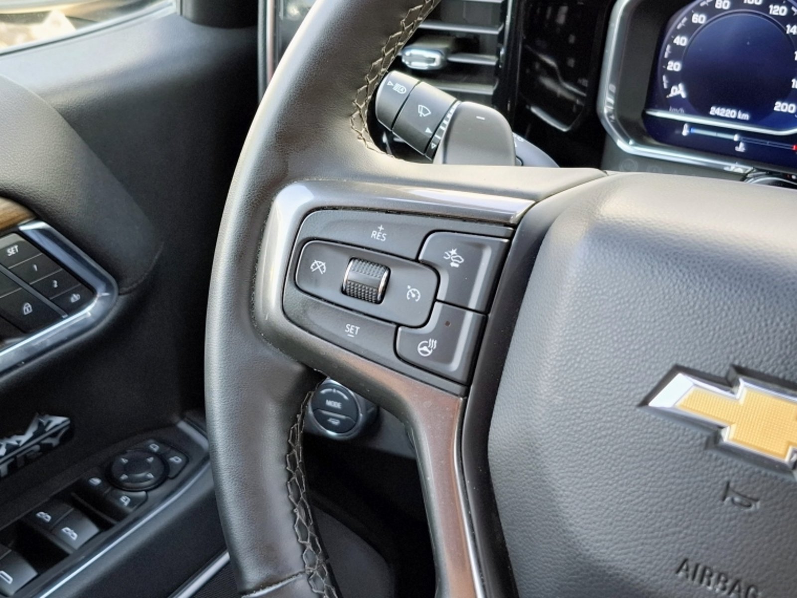 CHEVROLET SILVERADO HC AT 2025 - Imagen 11 de 20