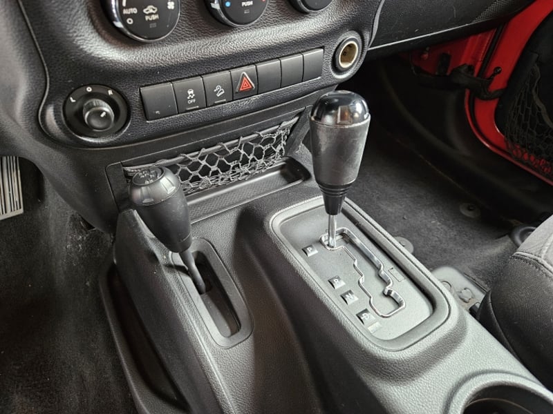 Jeep WRANGLER UNLIMITED 4X4 2014 - Imagen 15 de 20