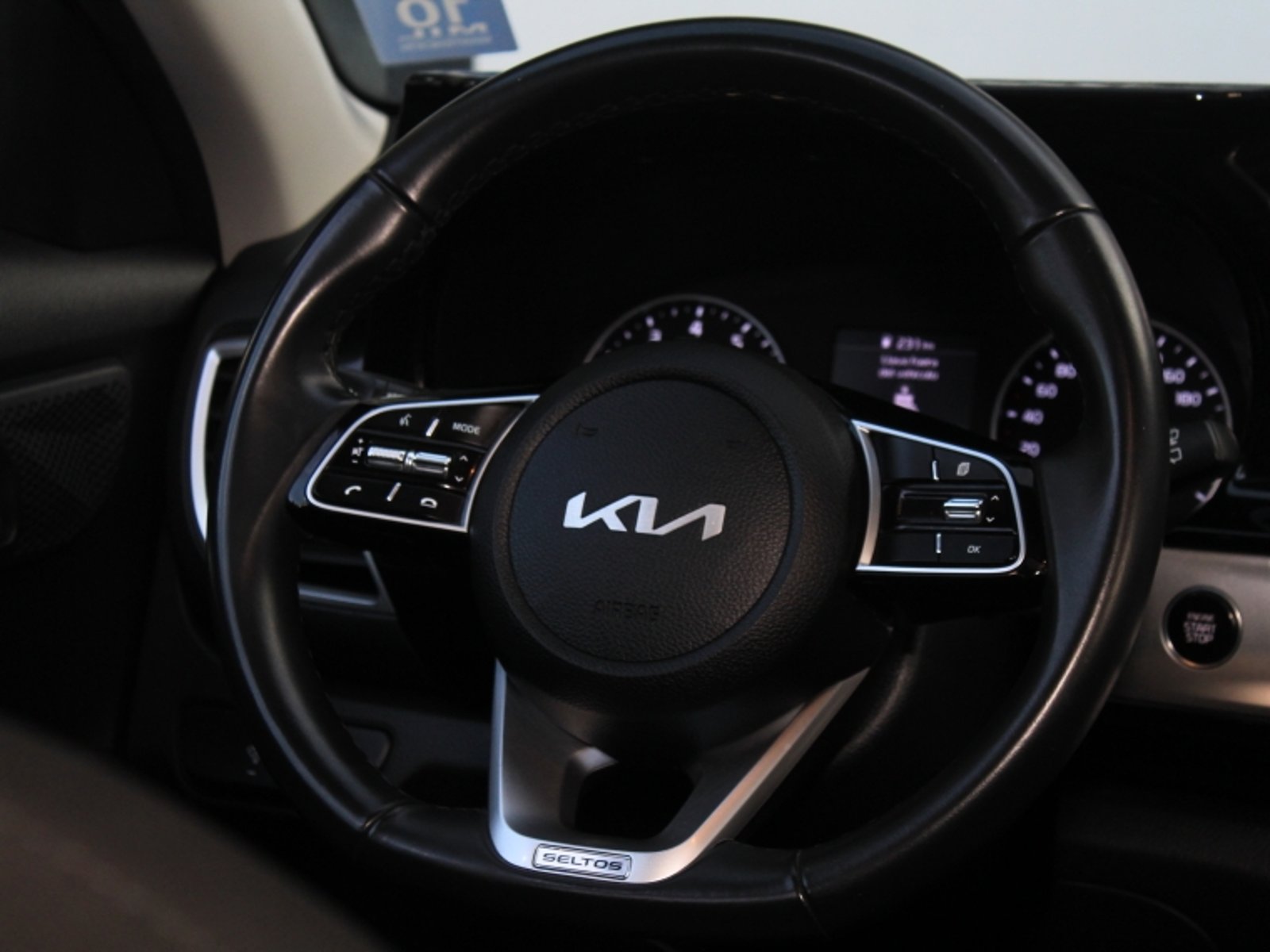 KIA SELTOS 1.6  EX MT 2024 - Imagen 11 de 20