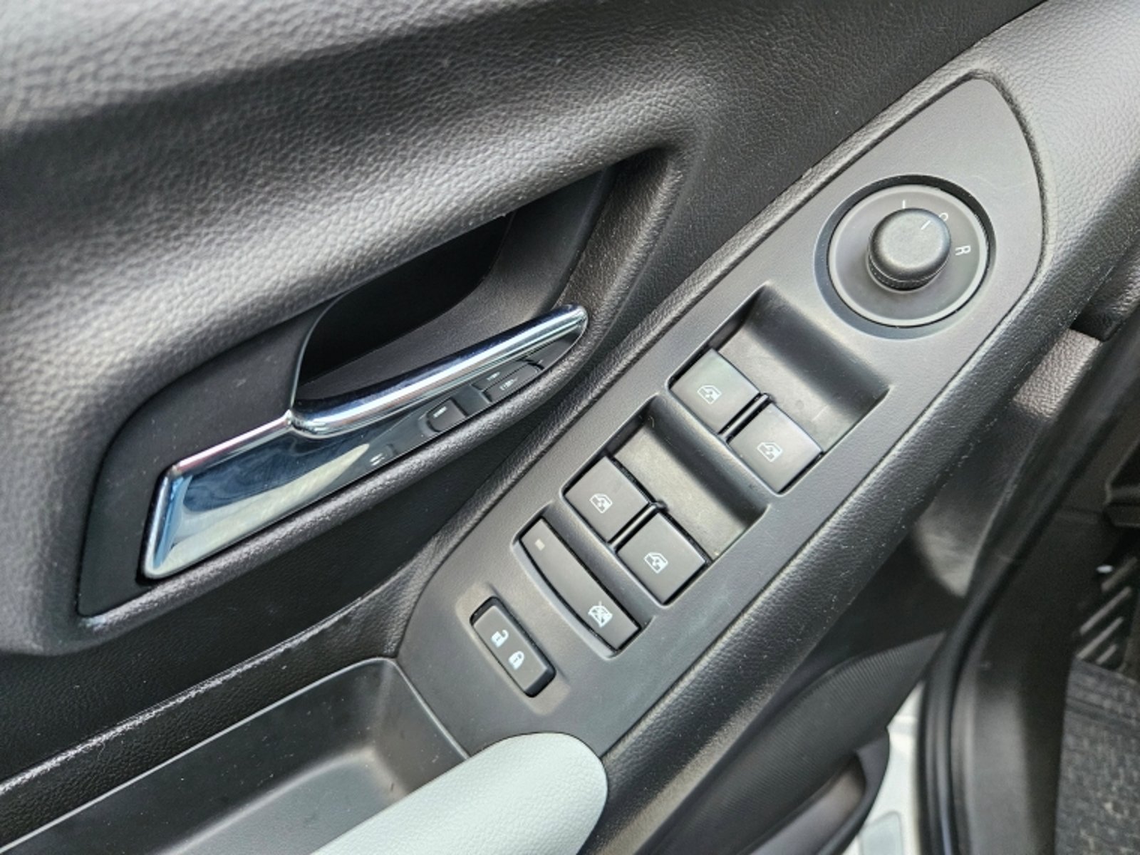Chevrolet TRACKER 1.8 LT AT 4X4 2020 - Imagen 10 de 19
