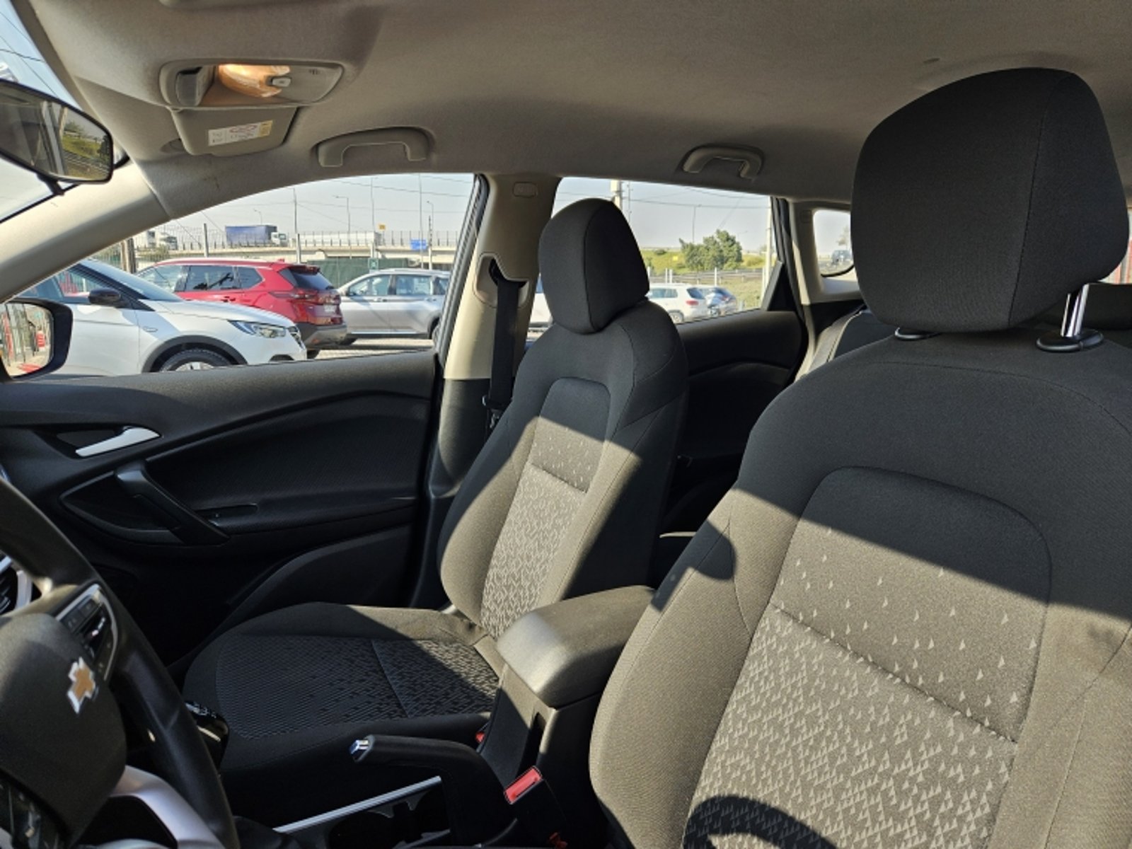 CHEVROLET TRACKER LS MT 1.2 2022 - Imagen 15 de 20