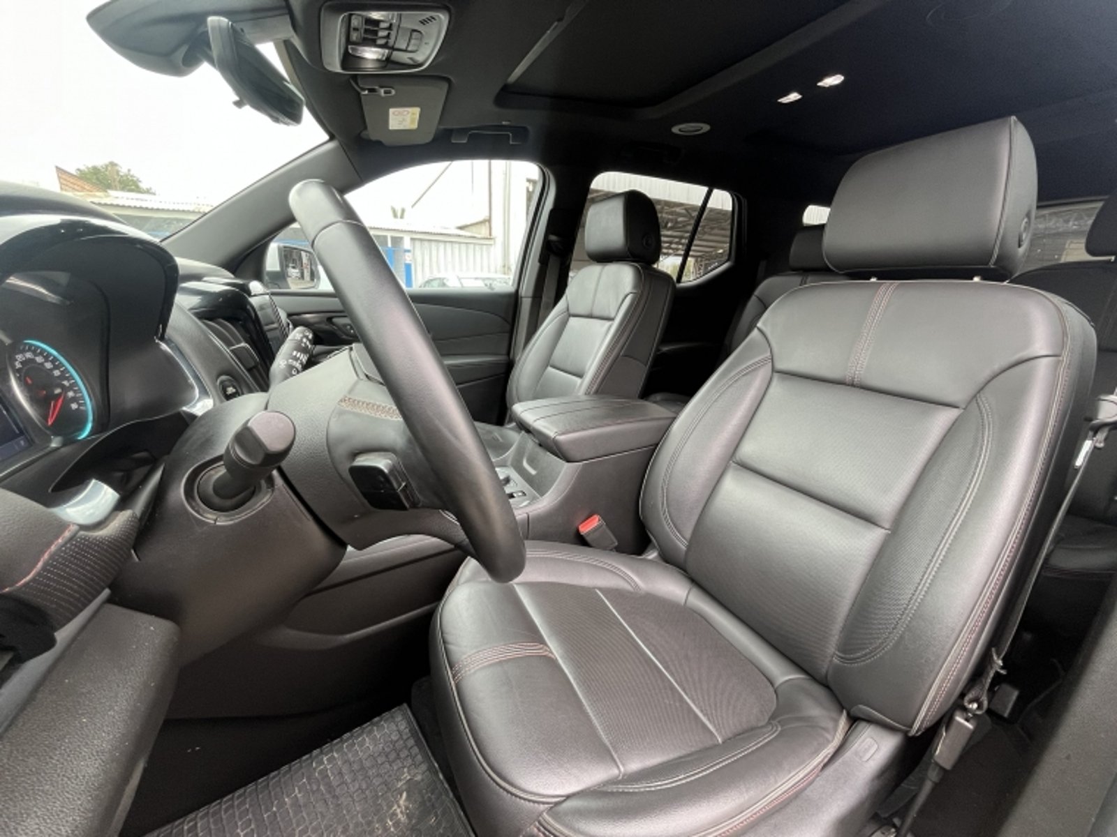 Chevrolet TRAVERSE RS AWD P 2023 - Imagen 14 de 20