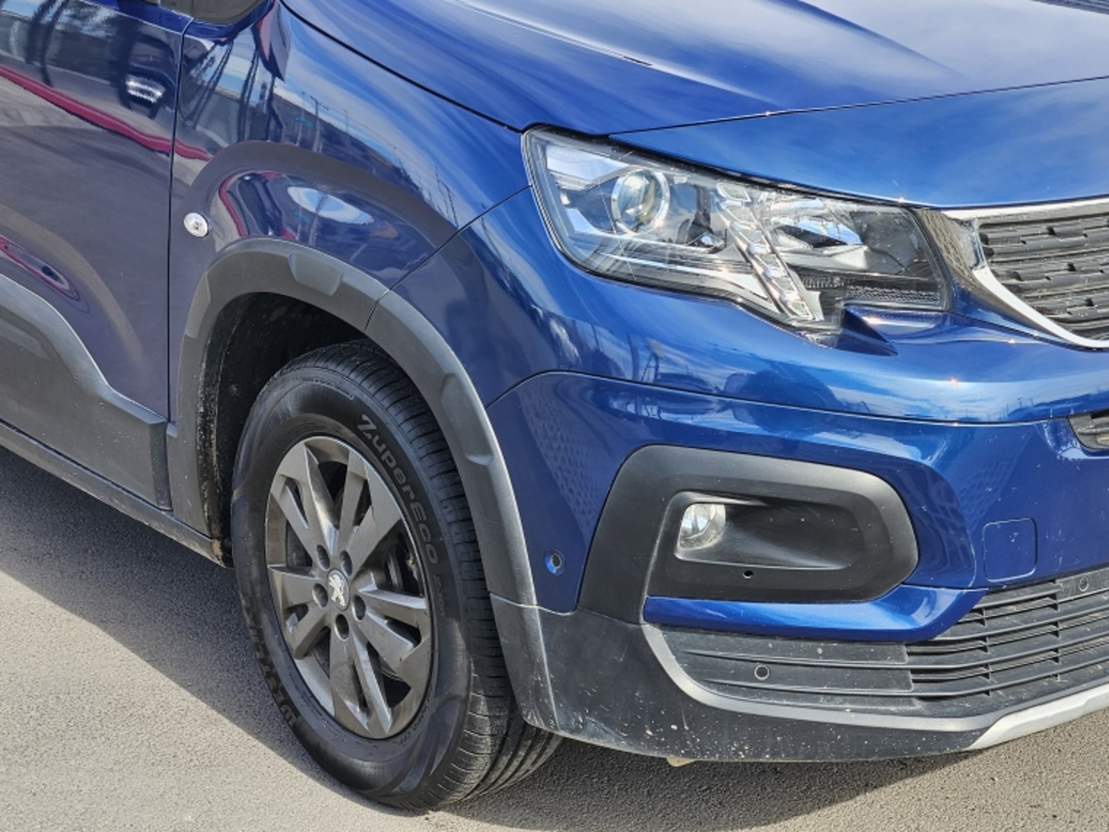 PEUGEOT RIFTER 1.5 ALLURE BLUEHDI 130 AT DIESEL 2023 - Imagen 7 de 20