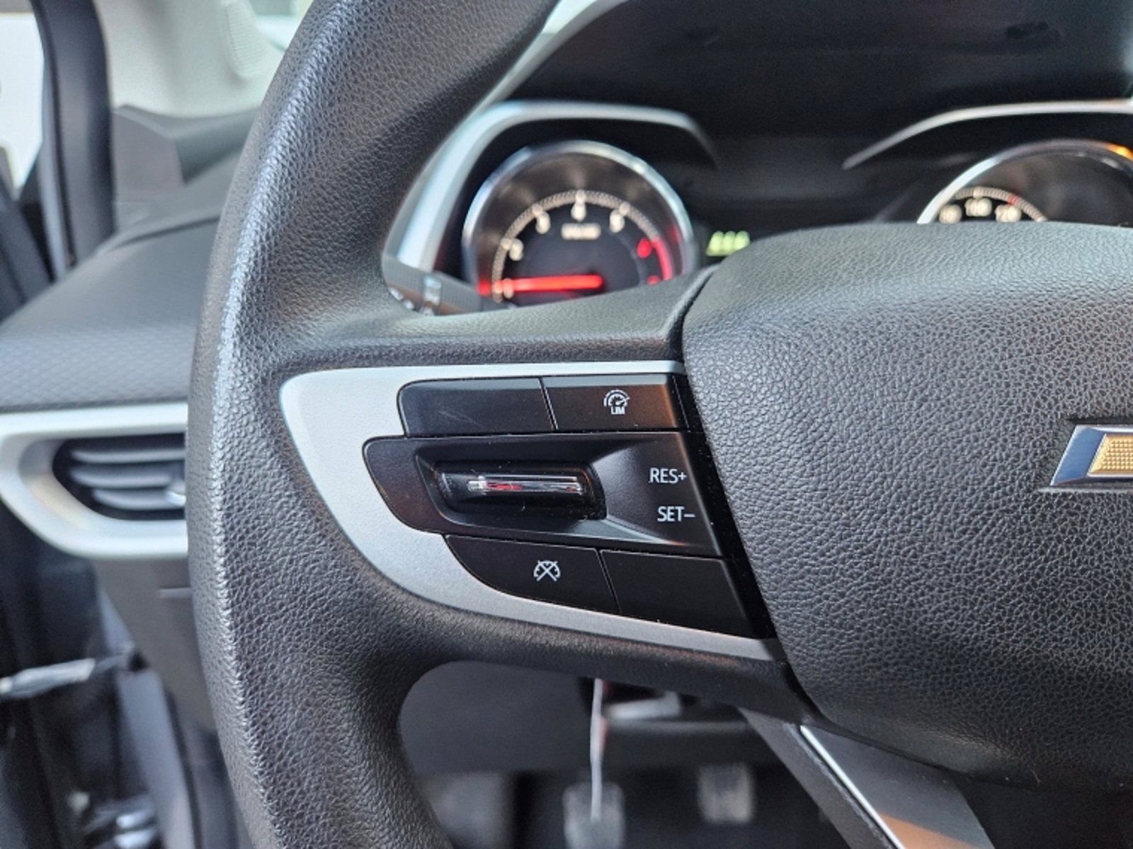 CHEVROLET TRACKER 1.2 LS P2 MT 2022 - Imagen 18 de 19