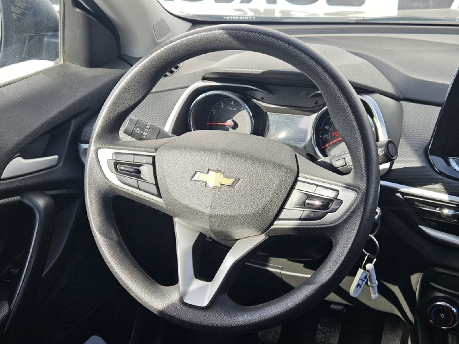 CHEVROLET TRACKER LS MT 2023 - Imagen 10 de 20