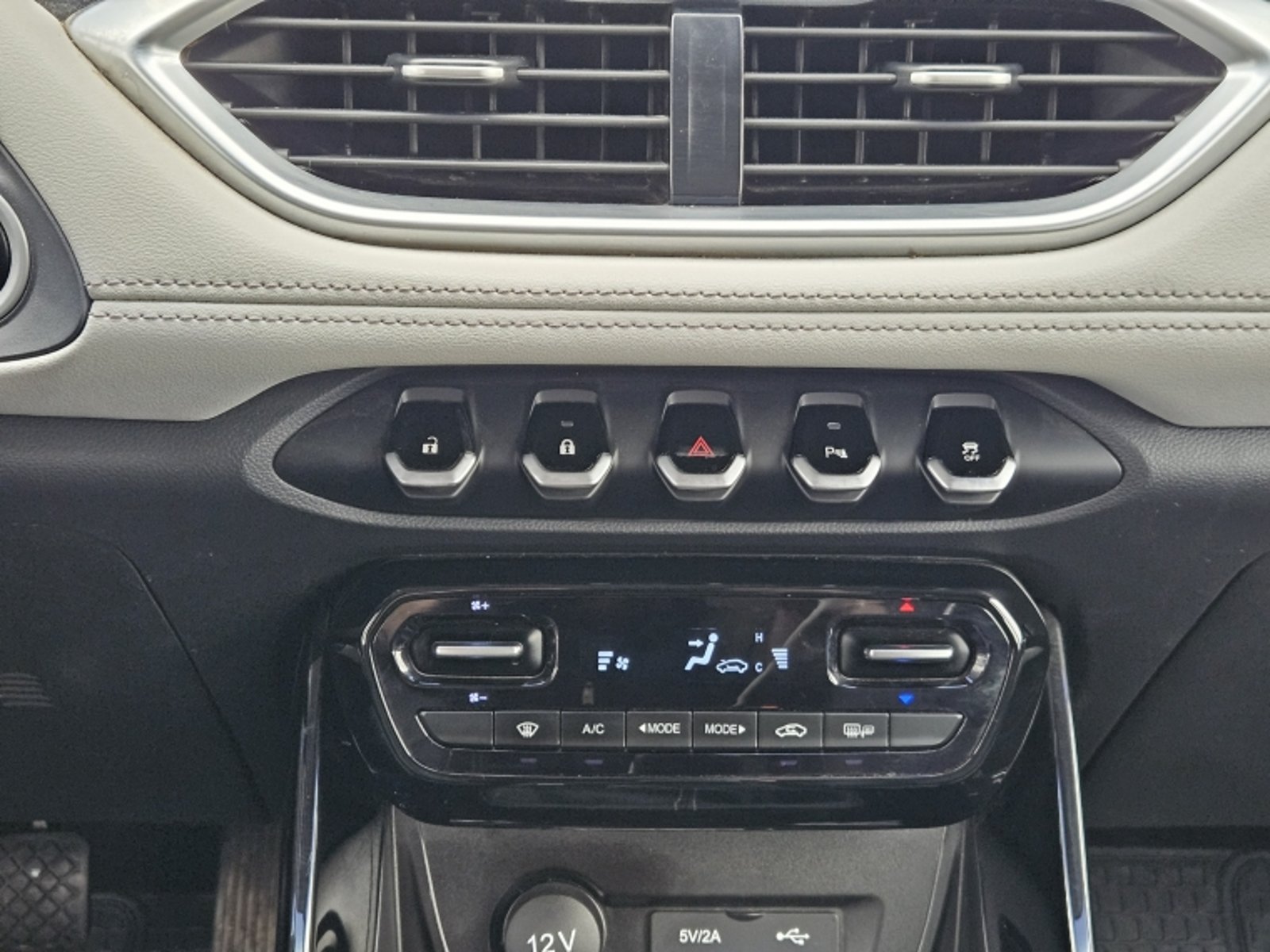 CHEVROLET CAPTIVA PREMIER 1.5 MT 2024 - Imagen 12 de 20