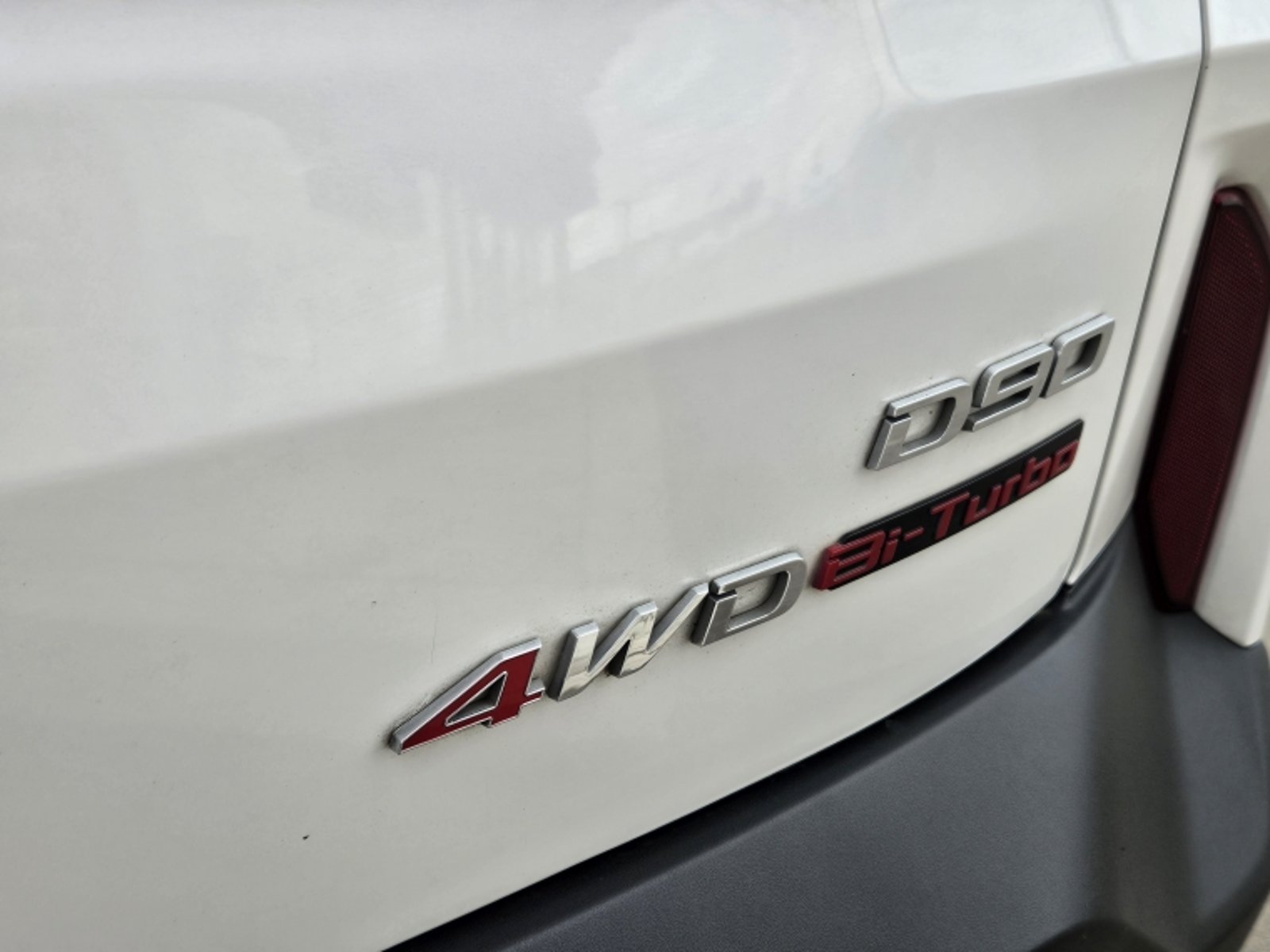 MAXUS D90 FLAGSHIP AT 4X4 2.0 T 2024 - Imagen 8 de 20
